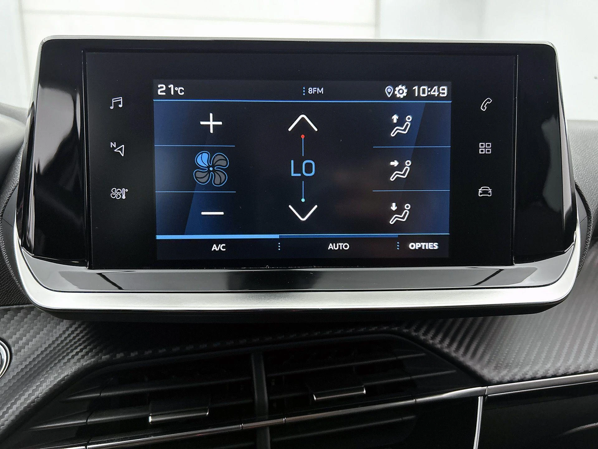 Peugeot-208-image-22