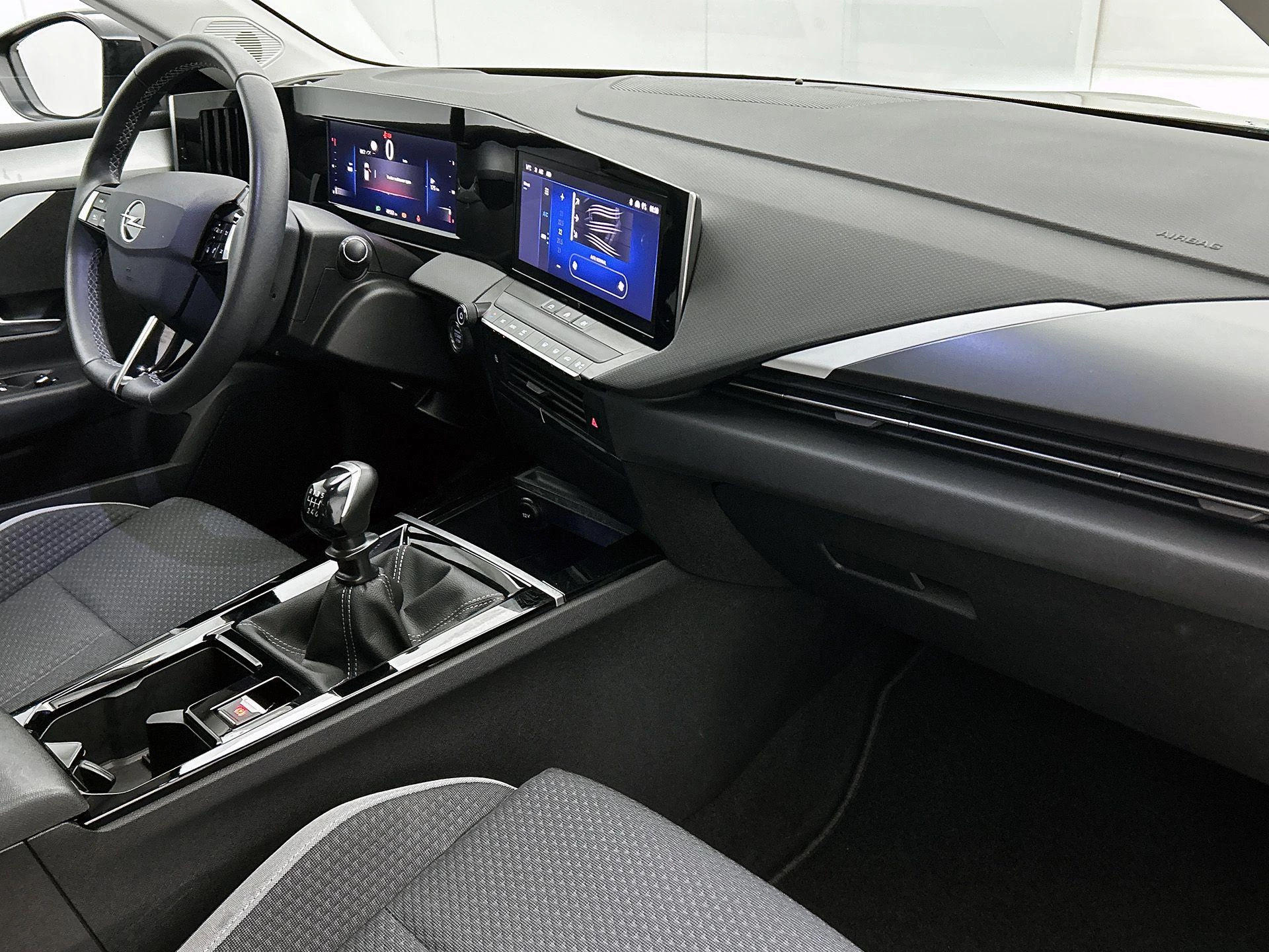 Opel-Astra-image-19
