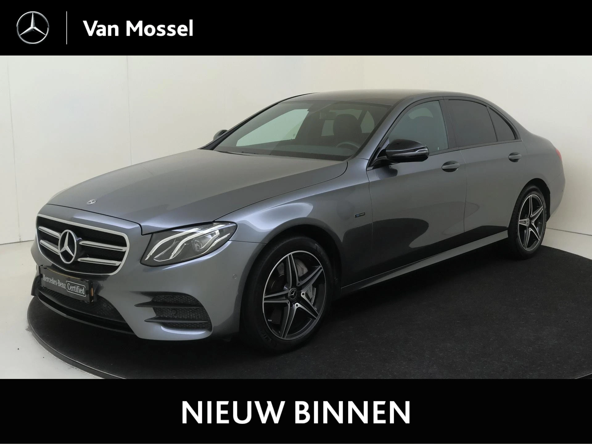 Mercedes-Benz-E-Klasse-image-0