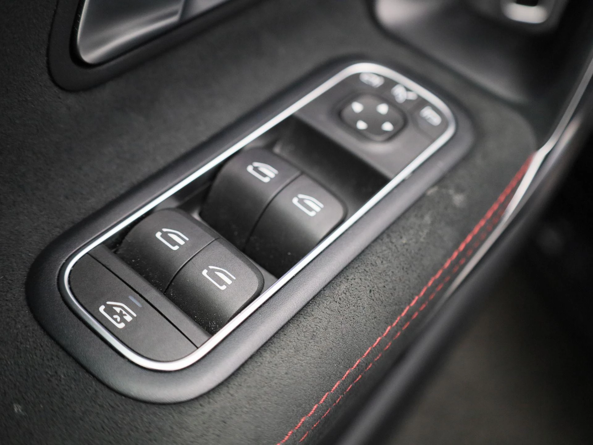 Mercedes-Benz-A-Klasse-image-35