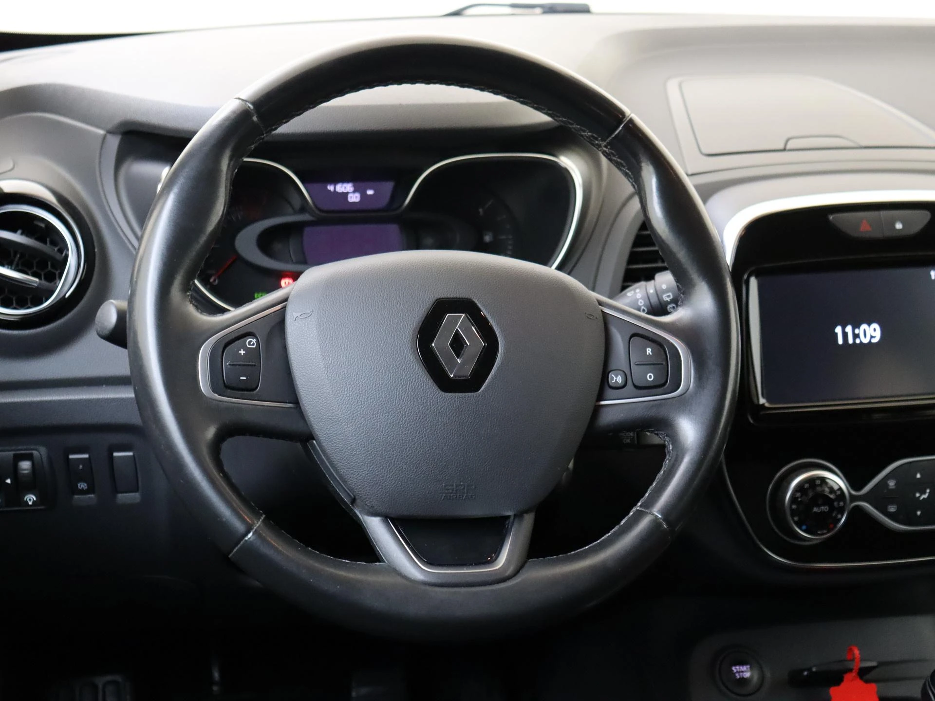 Renault-Captur-image-9