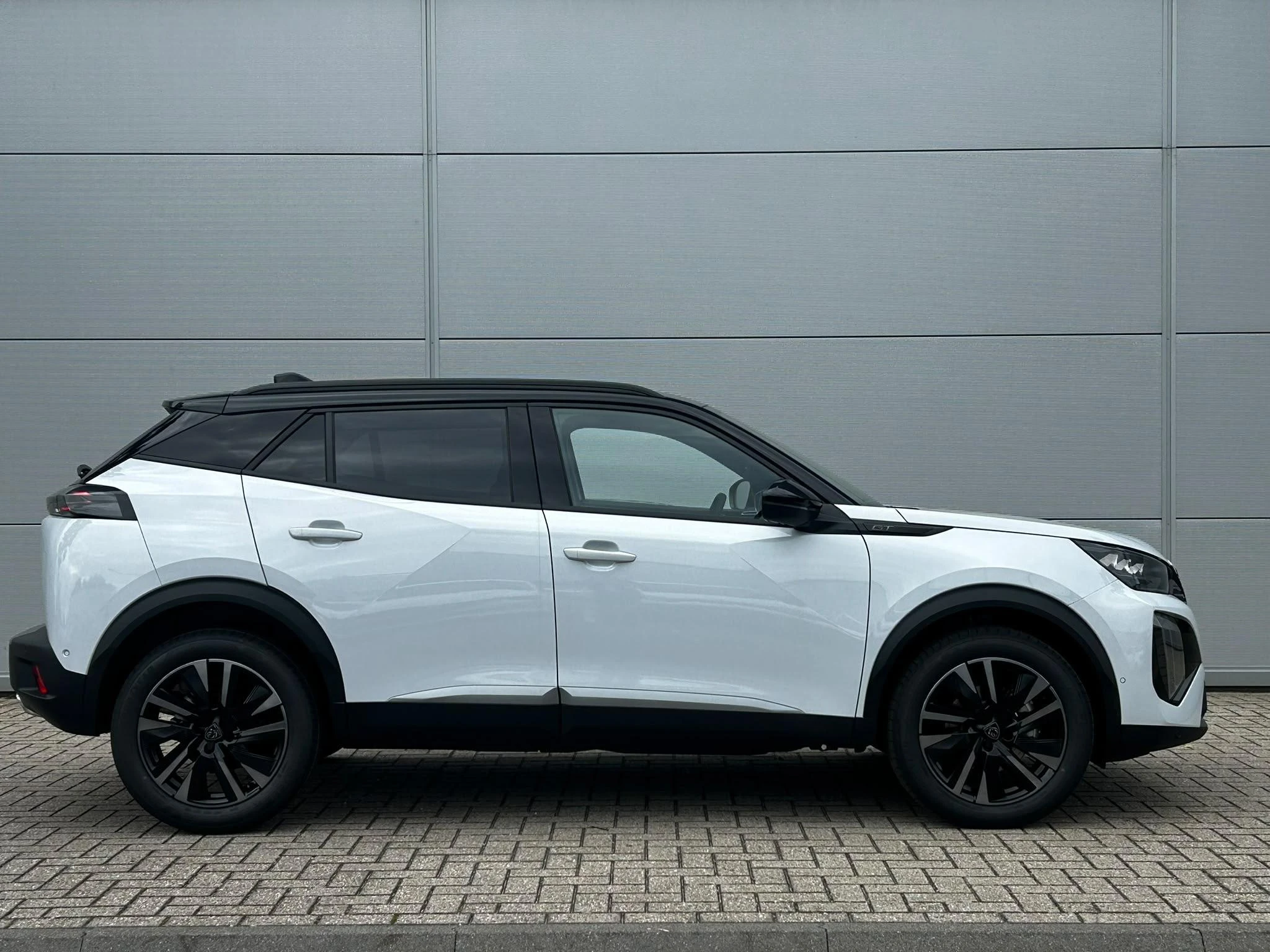 Peugeot-2008-image-6