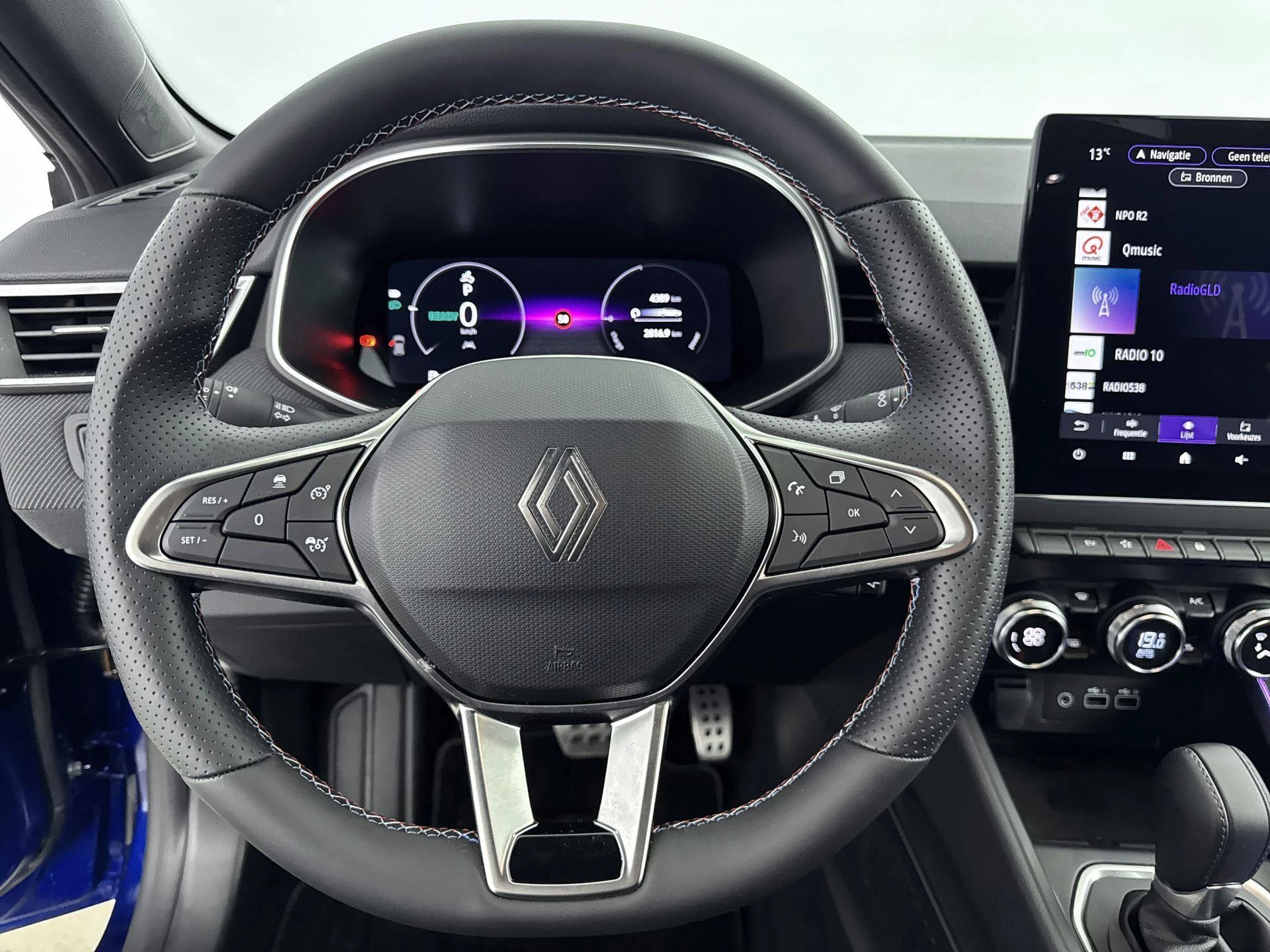 Renault-Clio-image-24