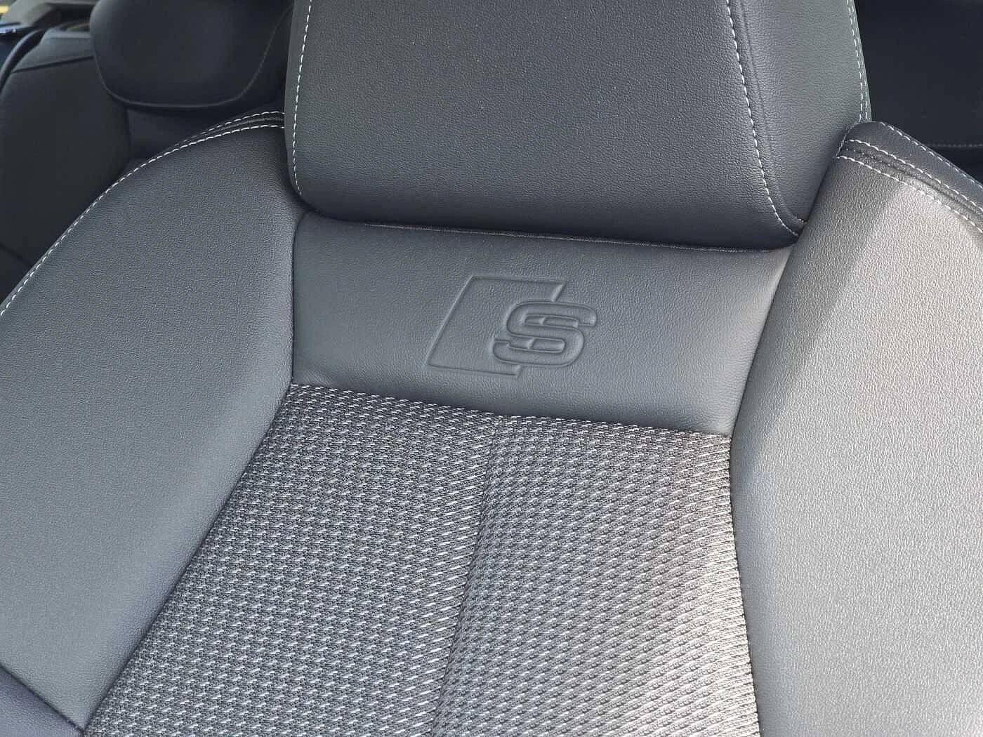 Audi-Q4 e-tron-image-41