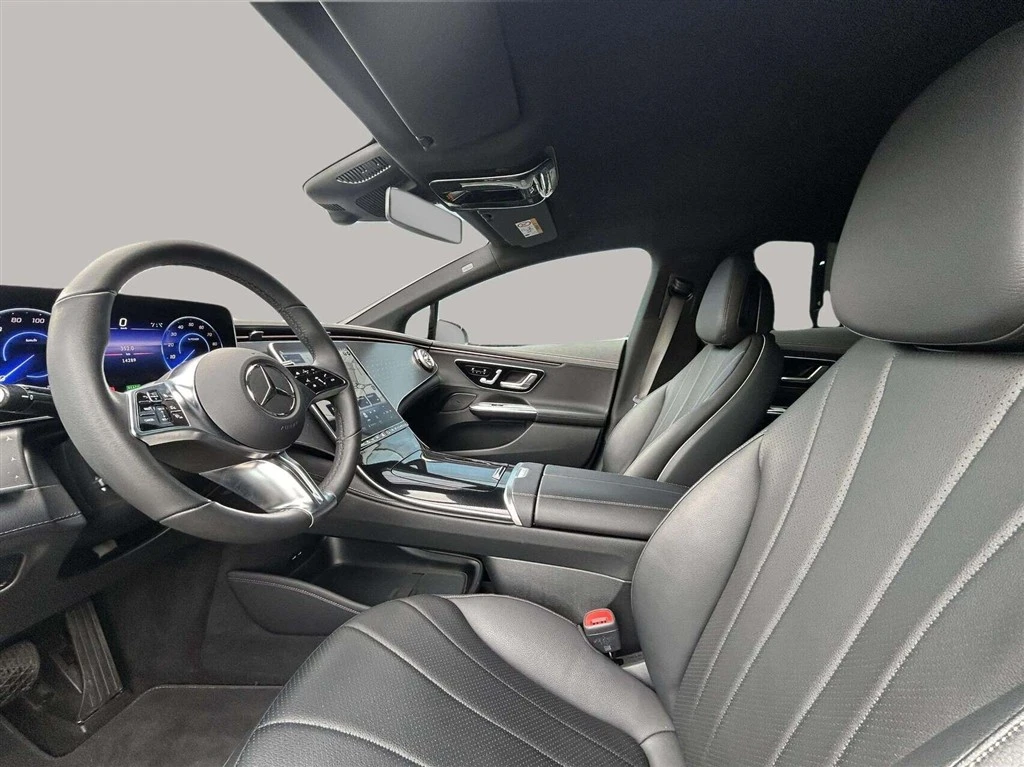 Mercedes-Benz-EQE-image-9