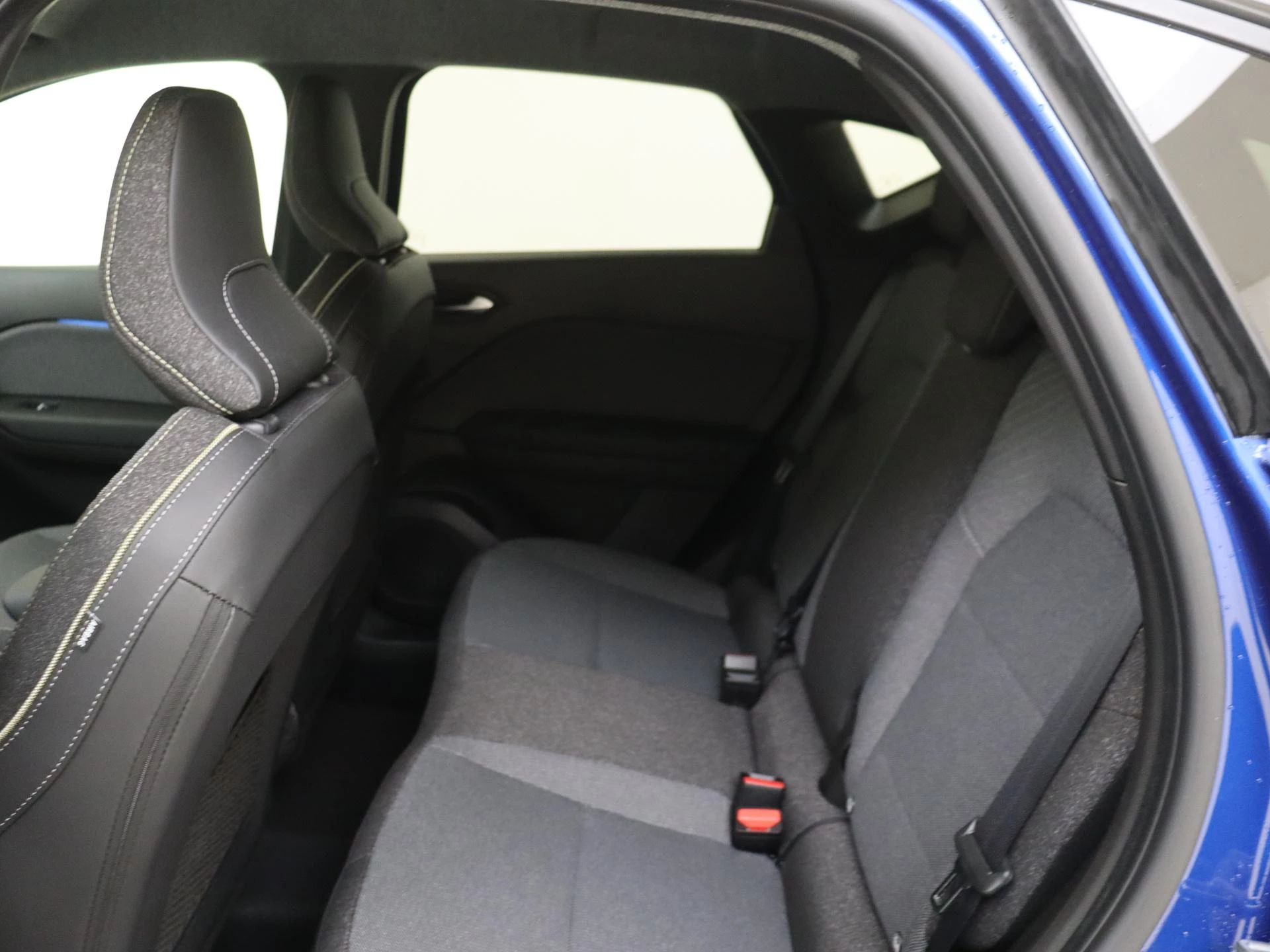 Renault-Captur-image-12