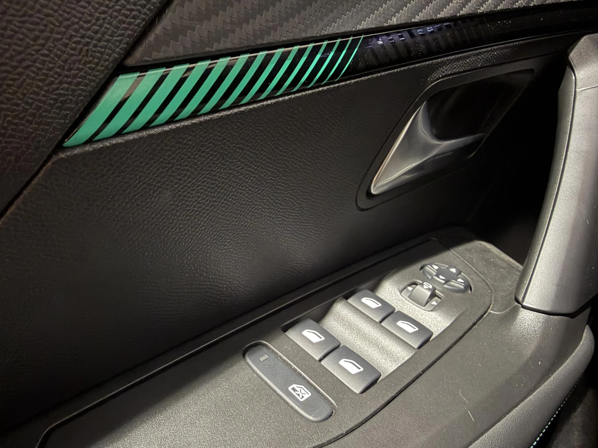 Peugeot-2008-image-13