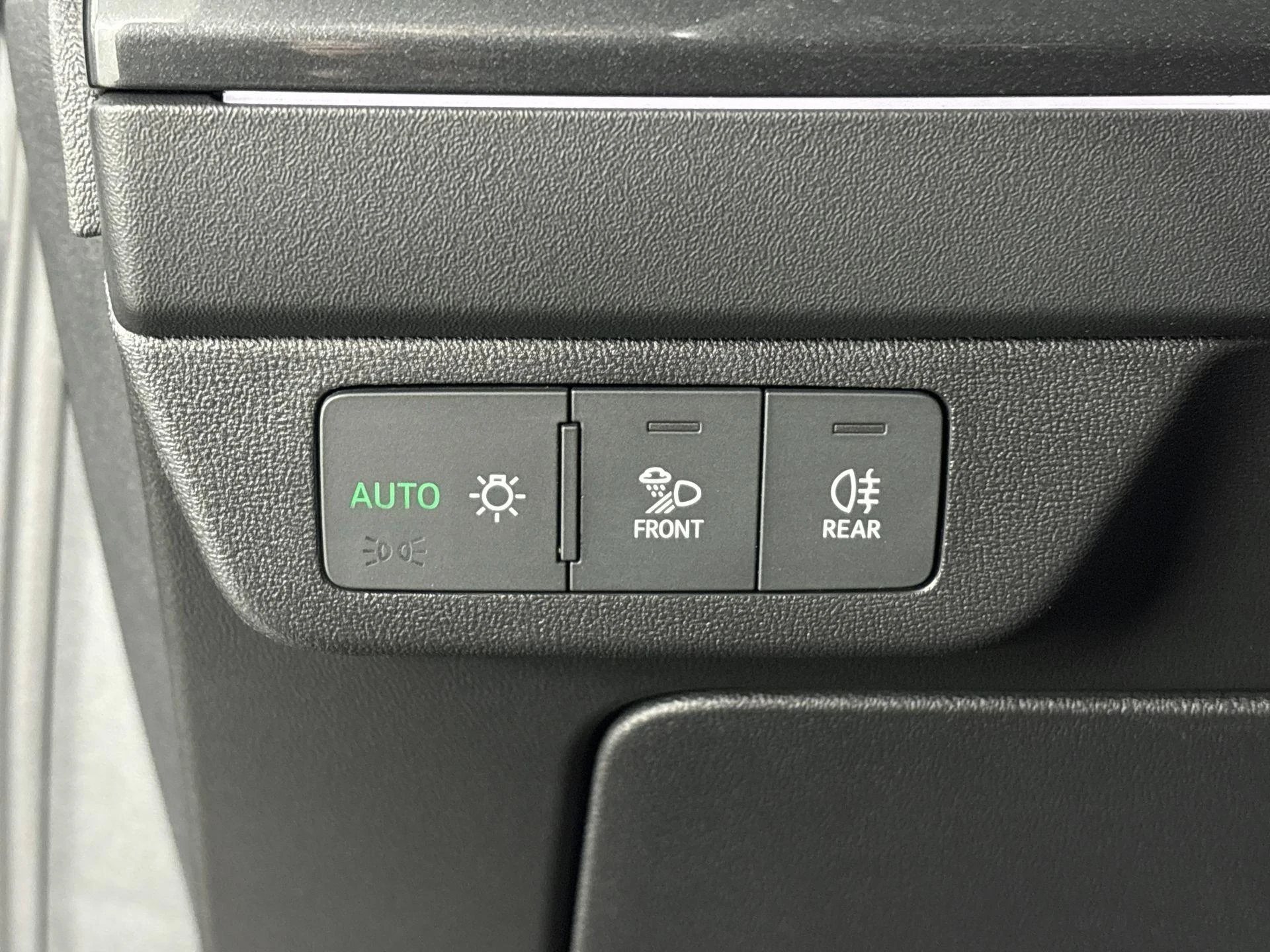 Audi-Q4 e-tron-image-22