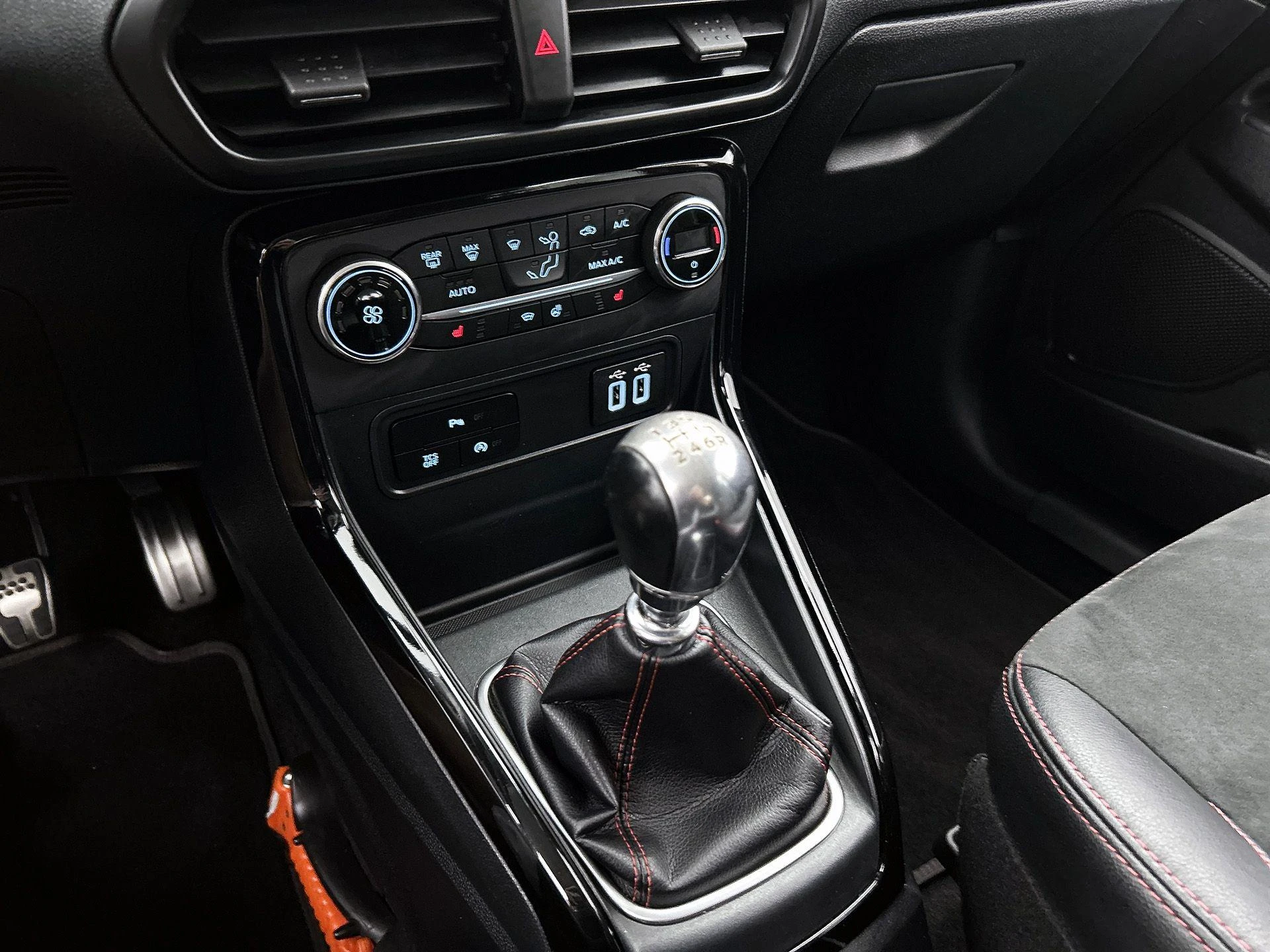 Ford-EcoSport-image-28