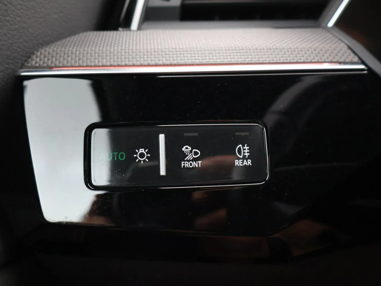 Audi e-tron Audi e-tron Competition 55 QUATTRO 408PK *AUTOMAAT*PANODAK*3X-S LINE*LEDER*ALCANTARA*B&O*360° CAMERA*...*