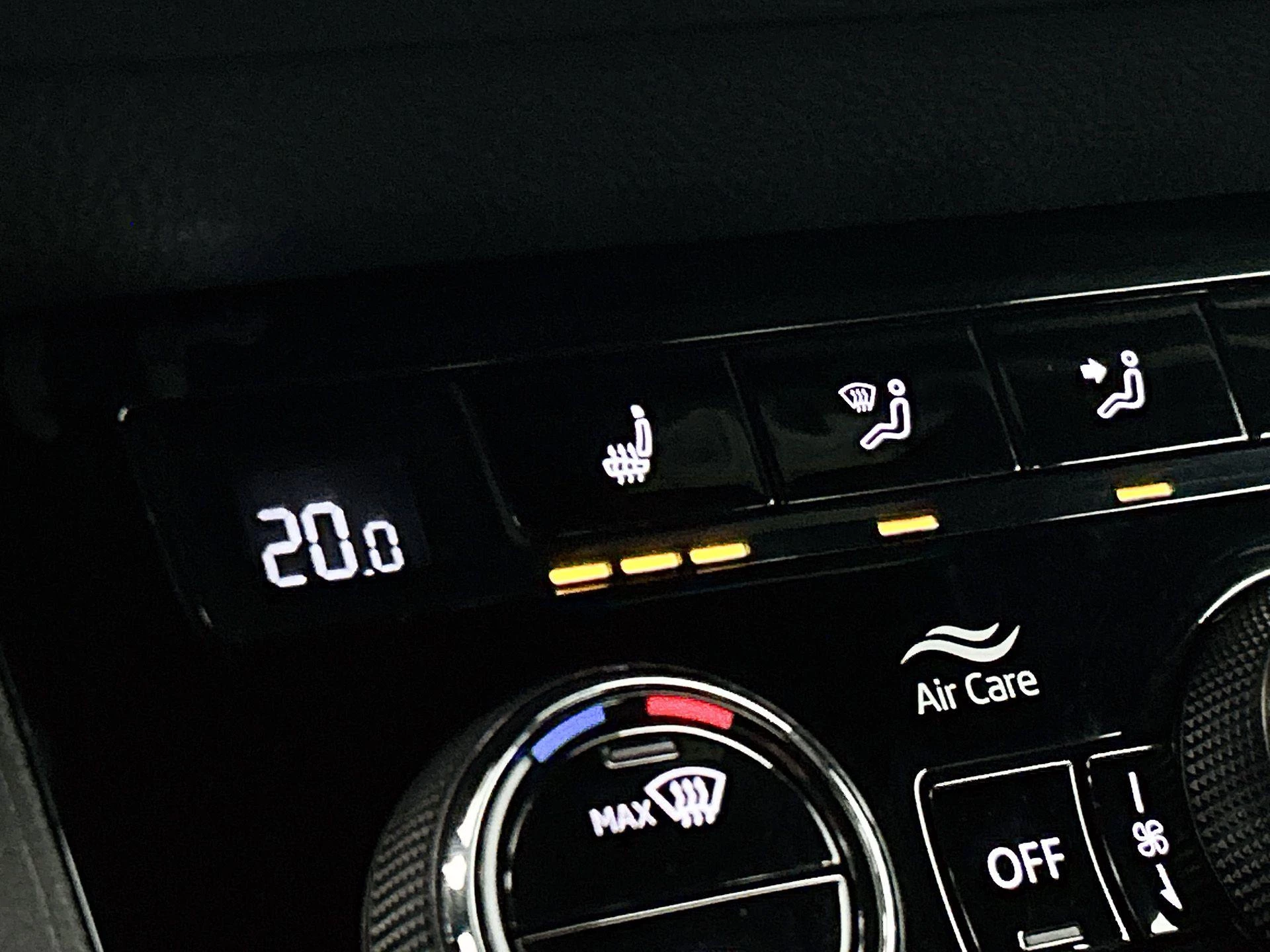 Škoda Karoq 1.5 TSI ACT Sportline Business