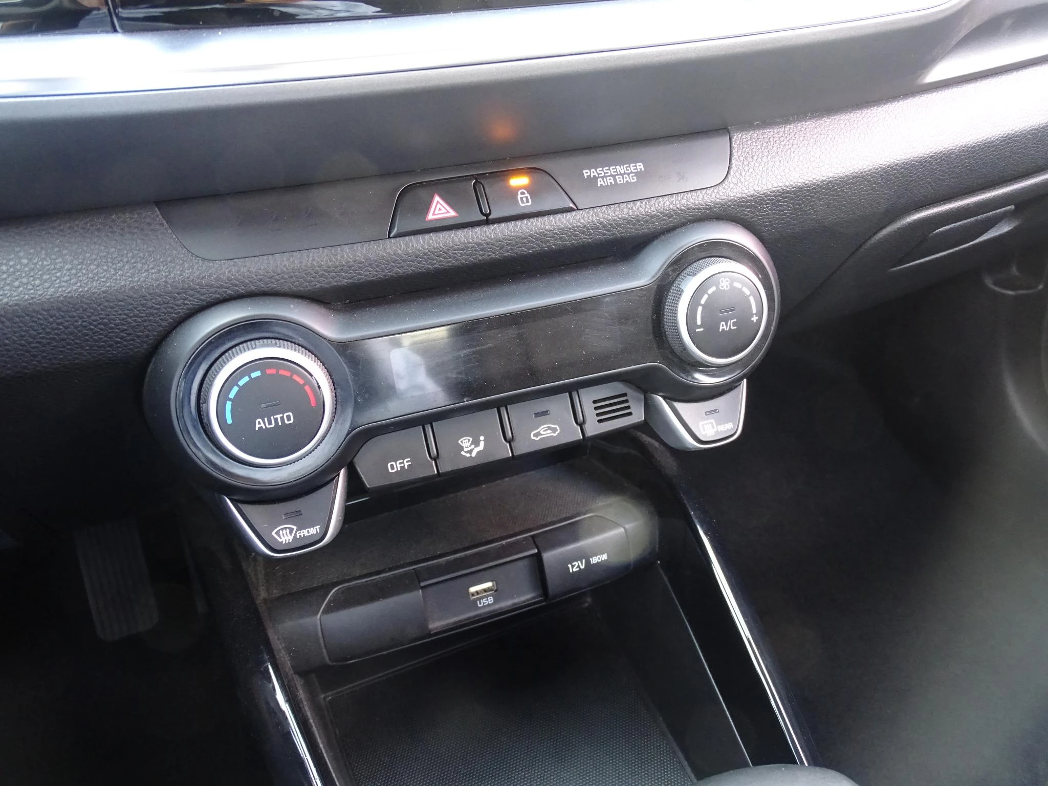 Kia-Stonic-image-20
