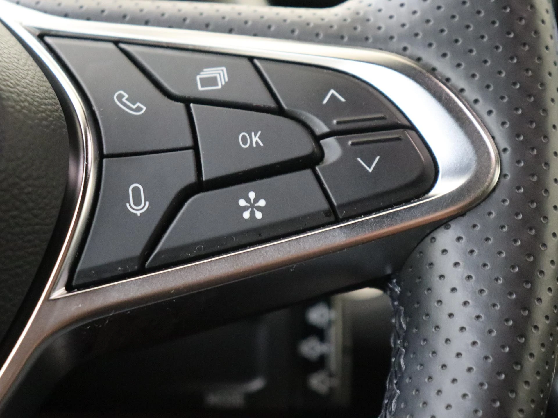 Renault-Captur-image-12