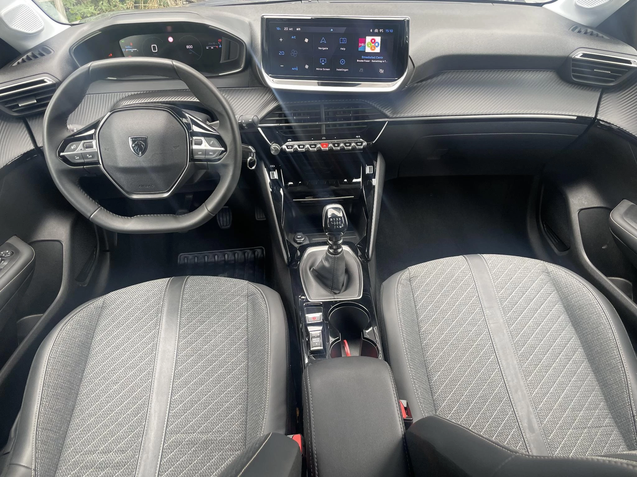 Peugeot 208 1.2 PureTech 100 Allure