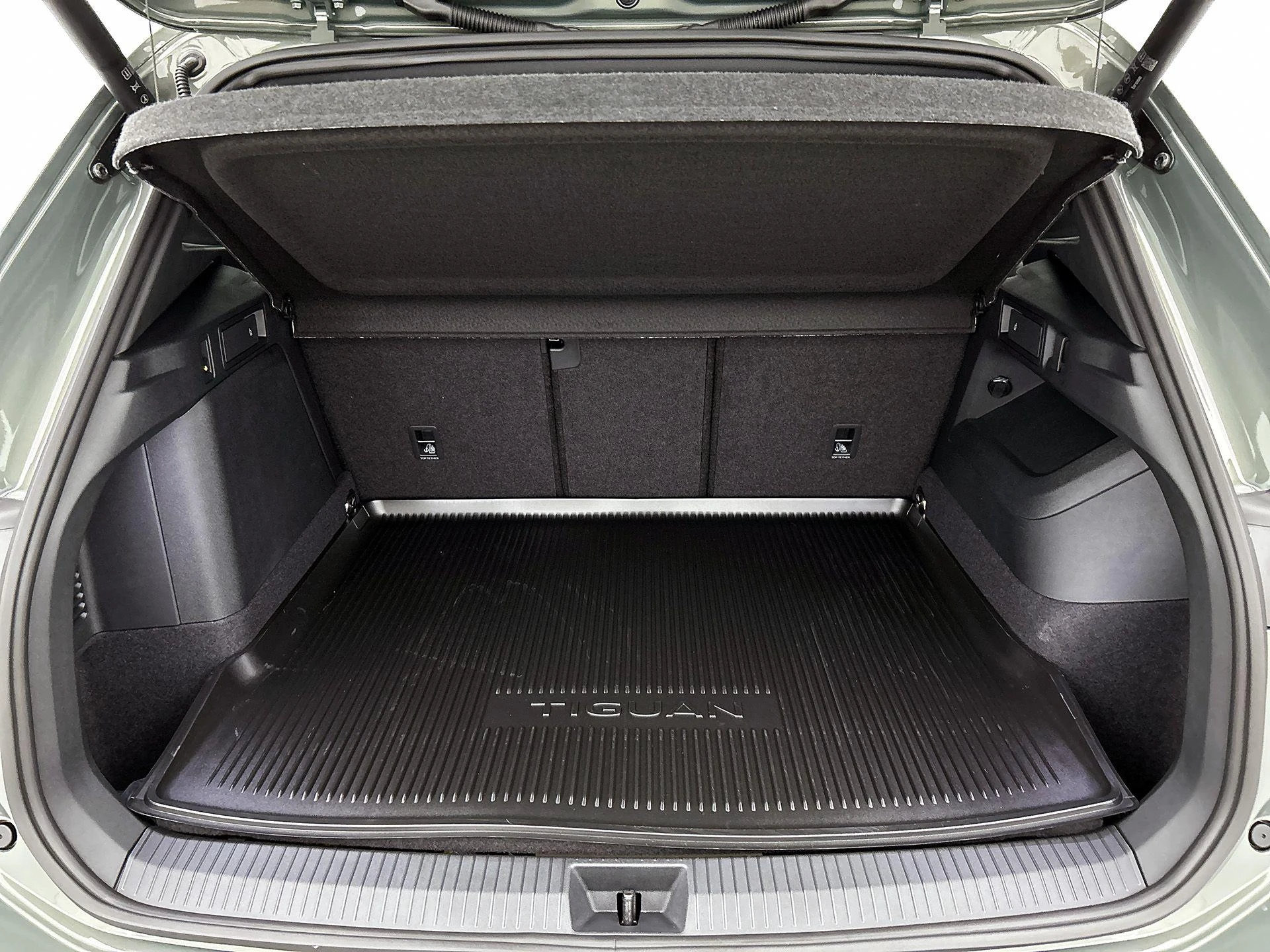 Volkswagen-Tiguan-image-14