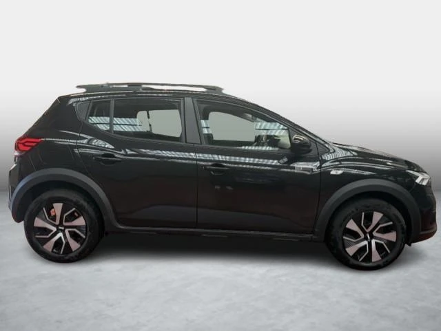Dacia-Sandero Stepway-image-3