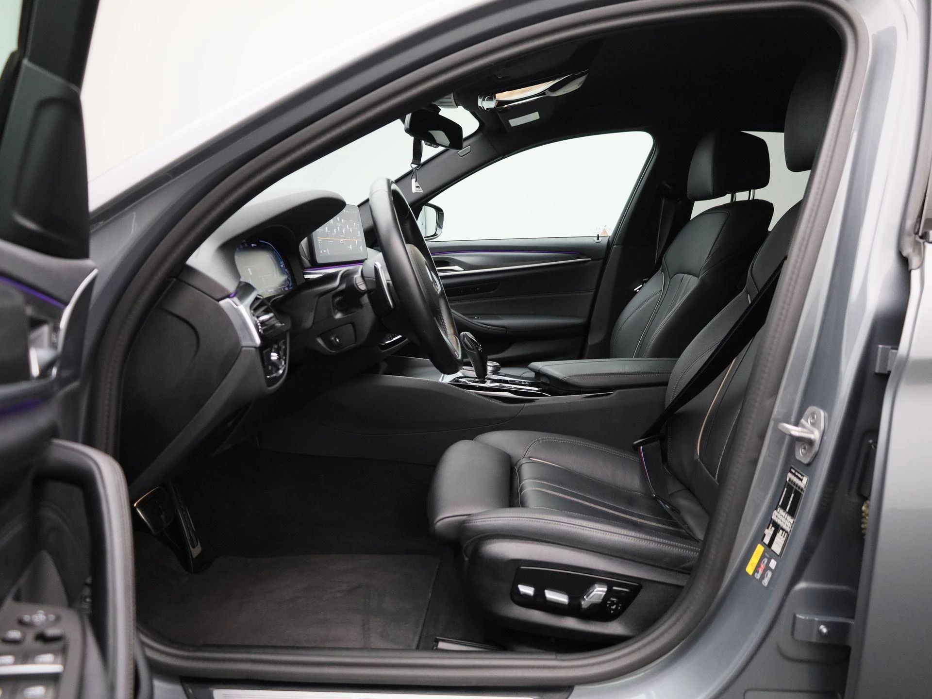 BMW-5 Serie-image-10