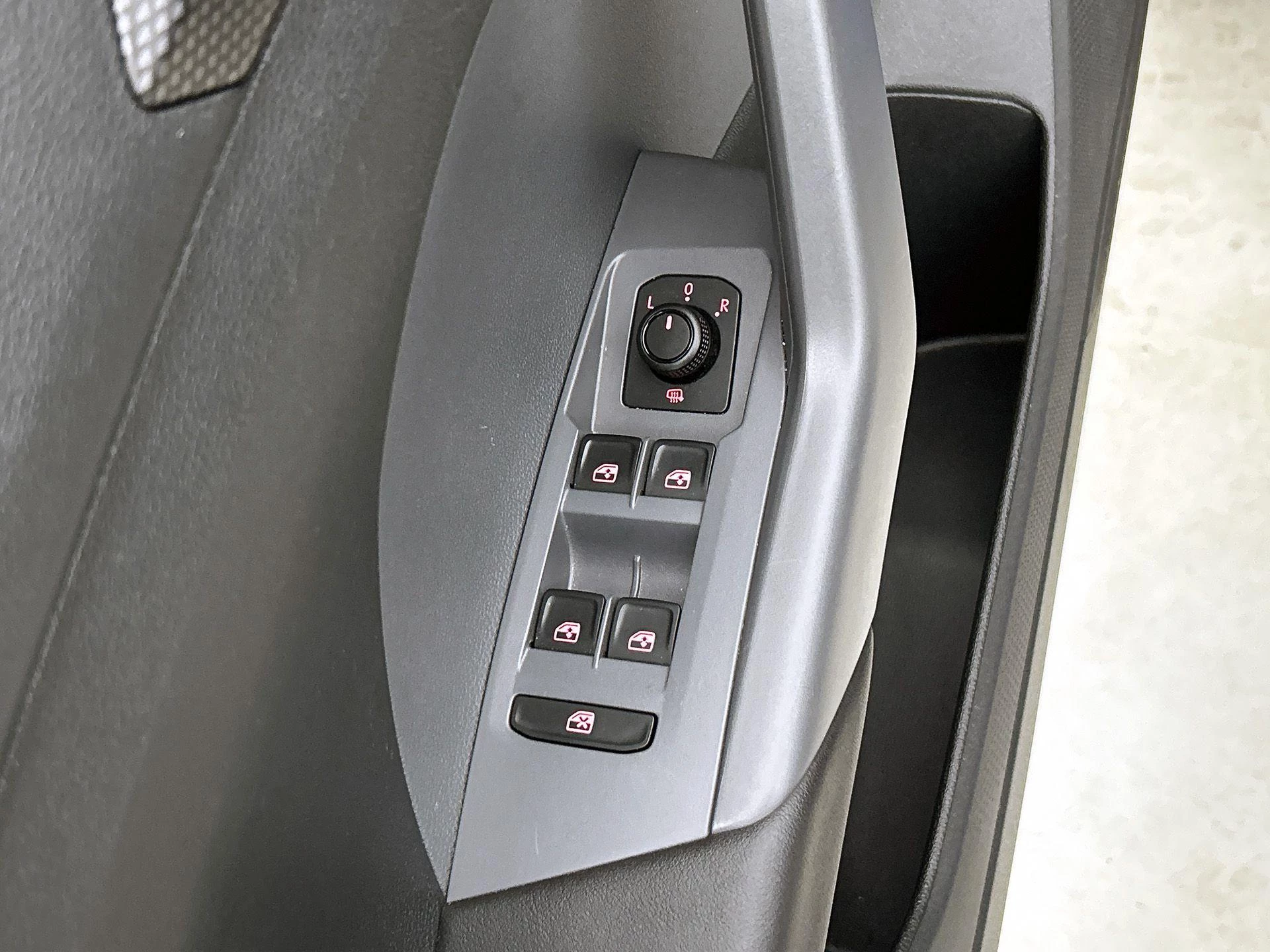 Volkswagen-T-Cross-image-27