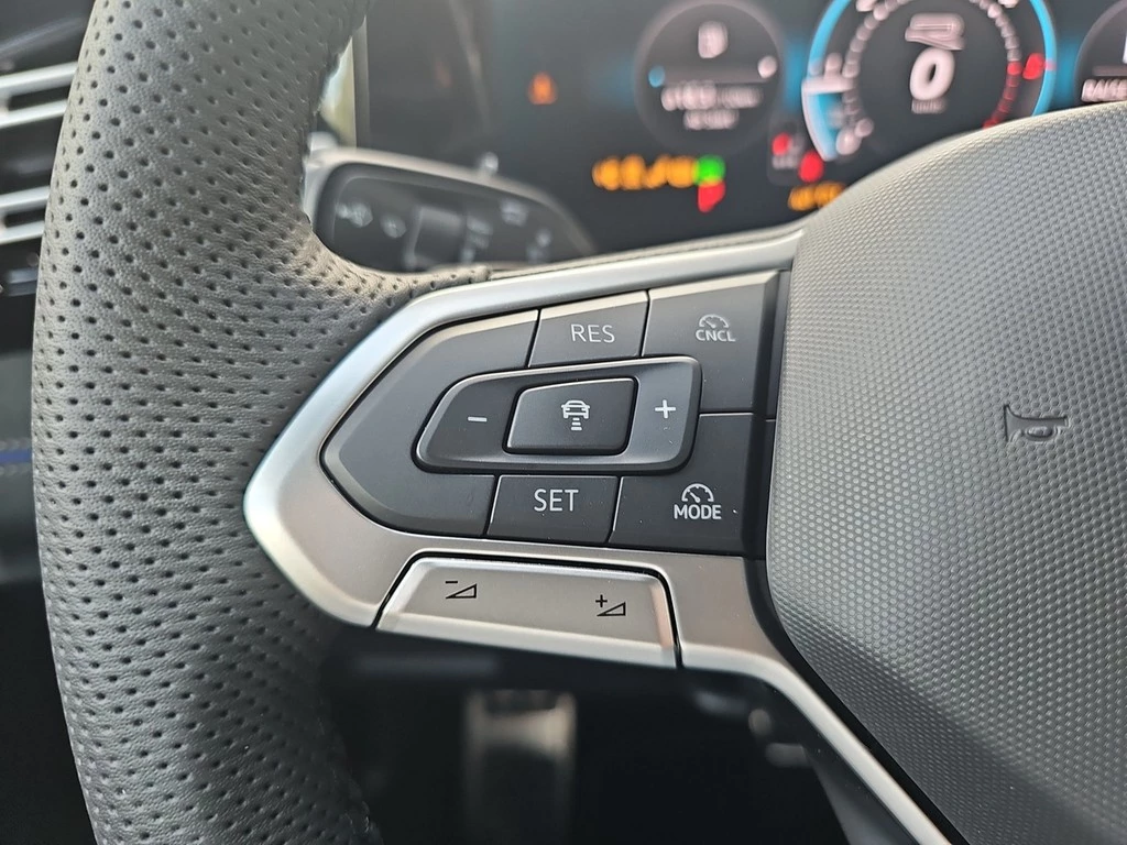 Volkswagen Tiguan 2.0l TDI DSG R-Line *AHK