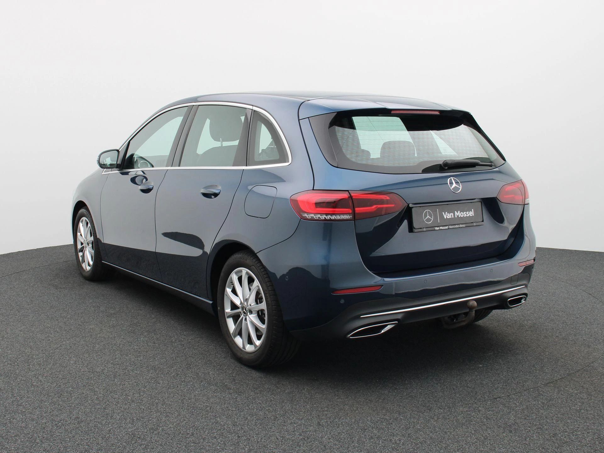 Mercedes-Benz B-Klasse 200 Luxury Line + TREKHAAK + LED + PARKEERSENSOREN +
