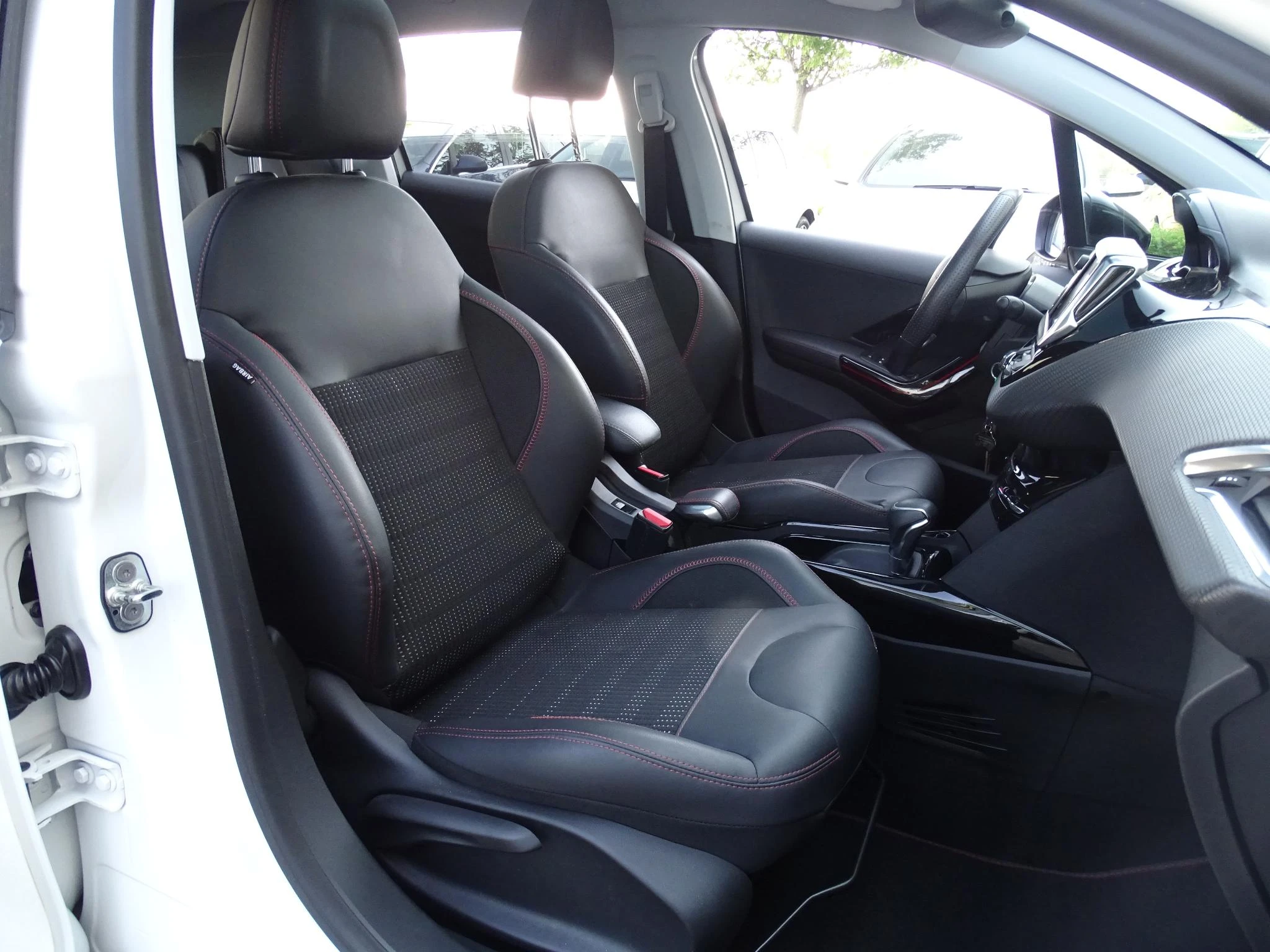 Peugeot 2008 1.2T GT Line automaat