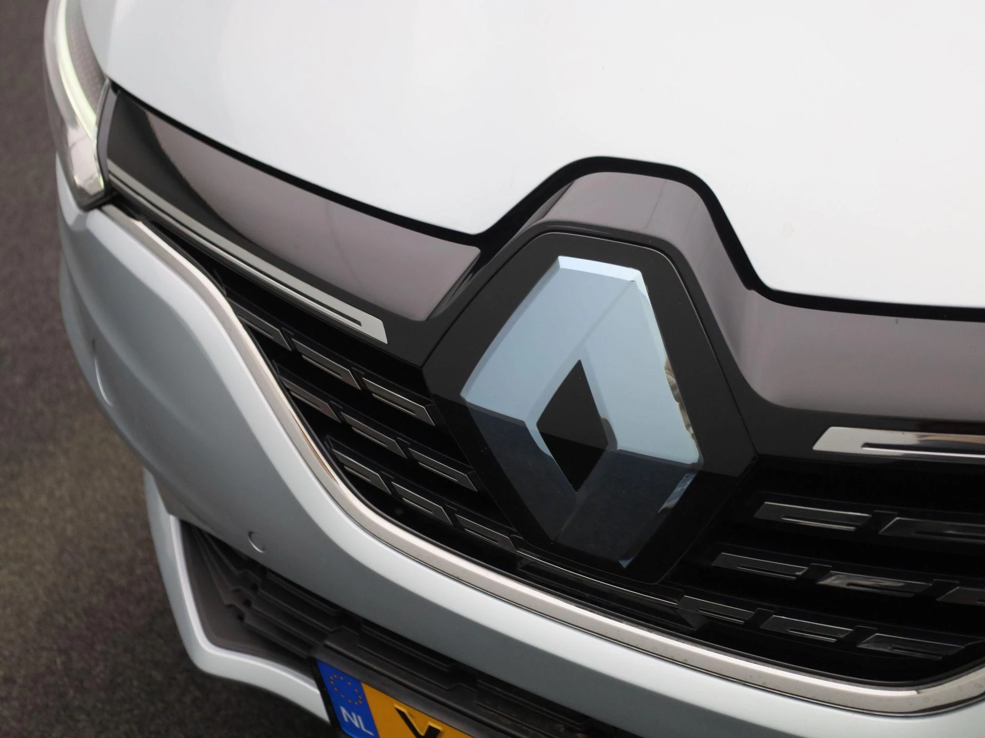 Renault-Mégane Estate-image-28