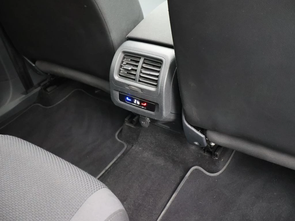 Volkswagen Touran Touran Trendline 2.0TDI 122PK *PANODAK*TREKHAAK*ACC*NAVI*PDC*VIRTUAL COCKPIT*...*