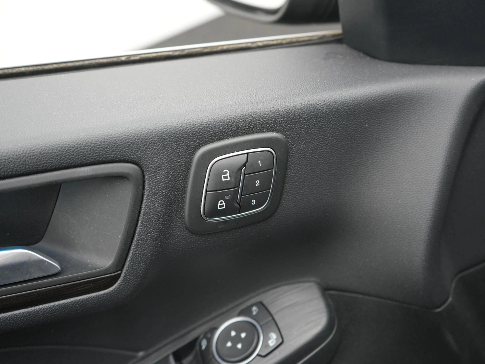 Ford-Kuga-image-34