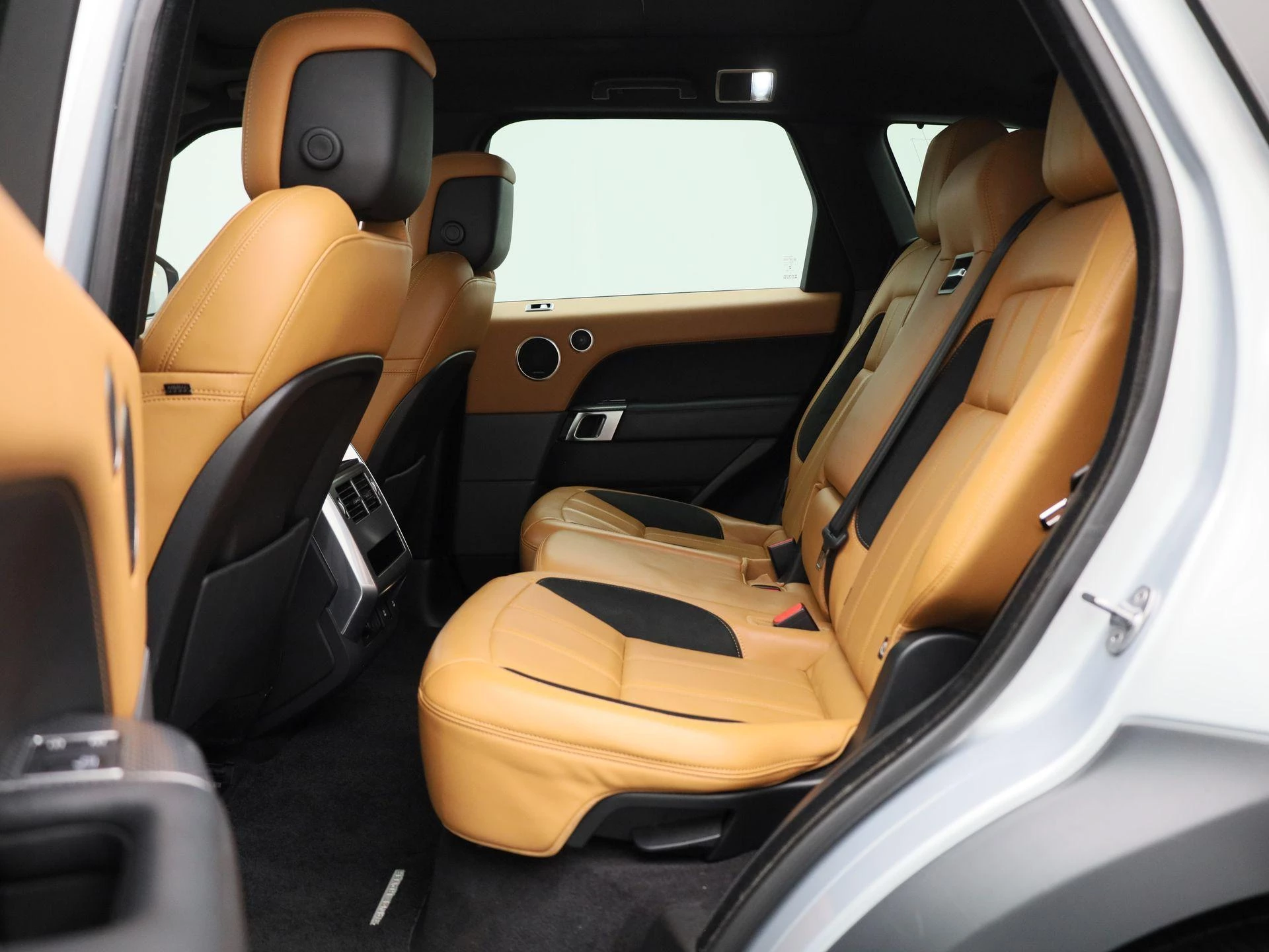 Land Rover-Range Rover Sport-image-11