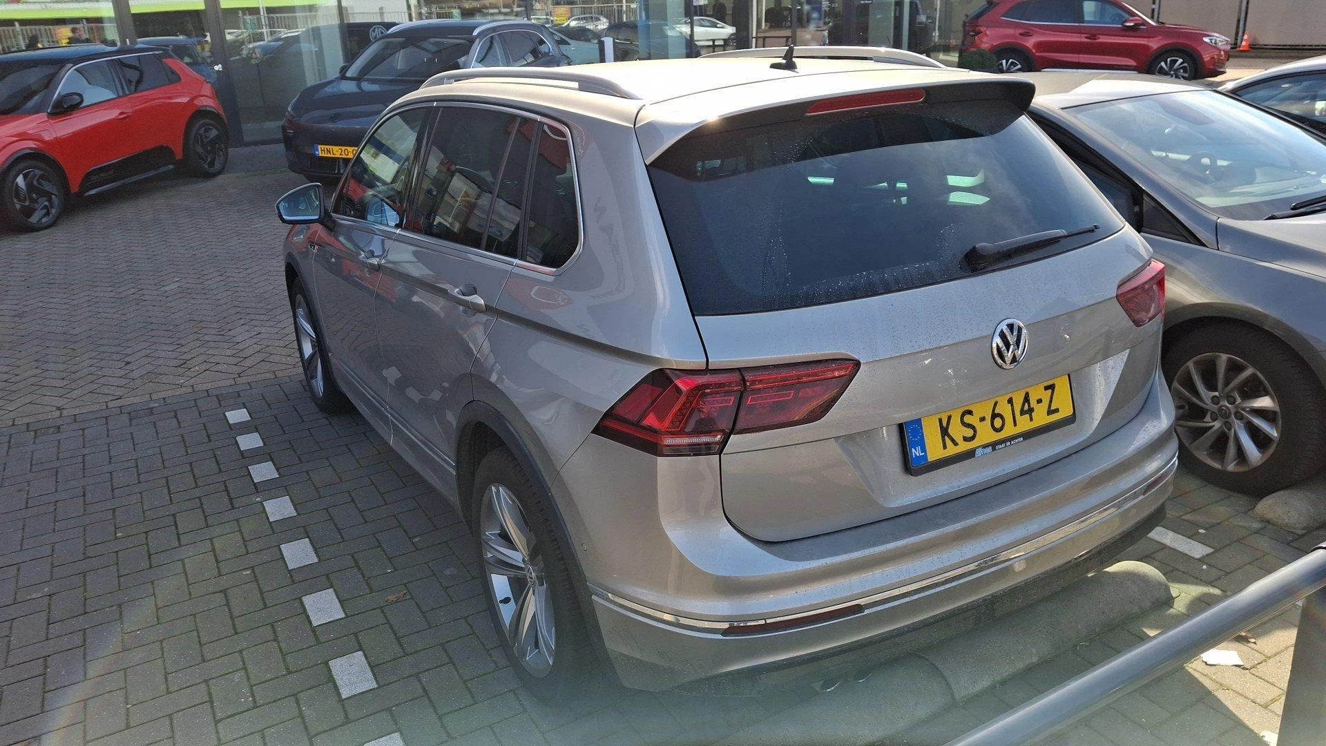 Volkswagen-Tiguan-image-3