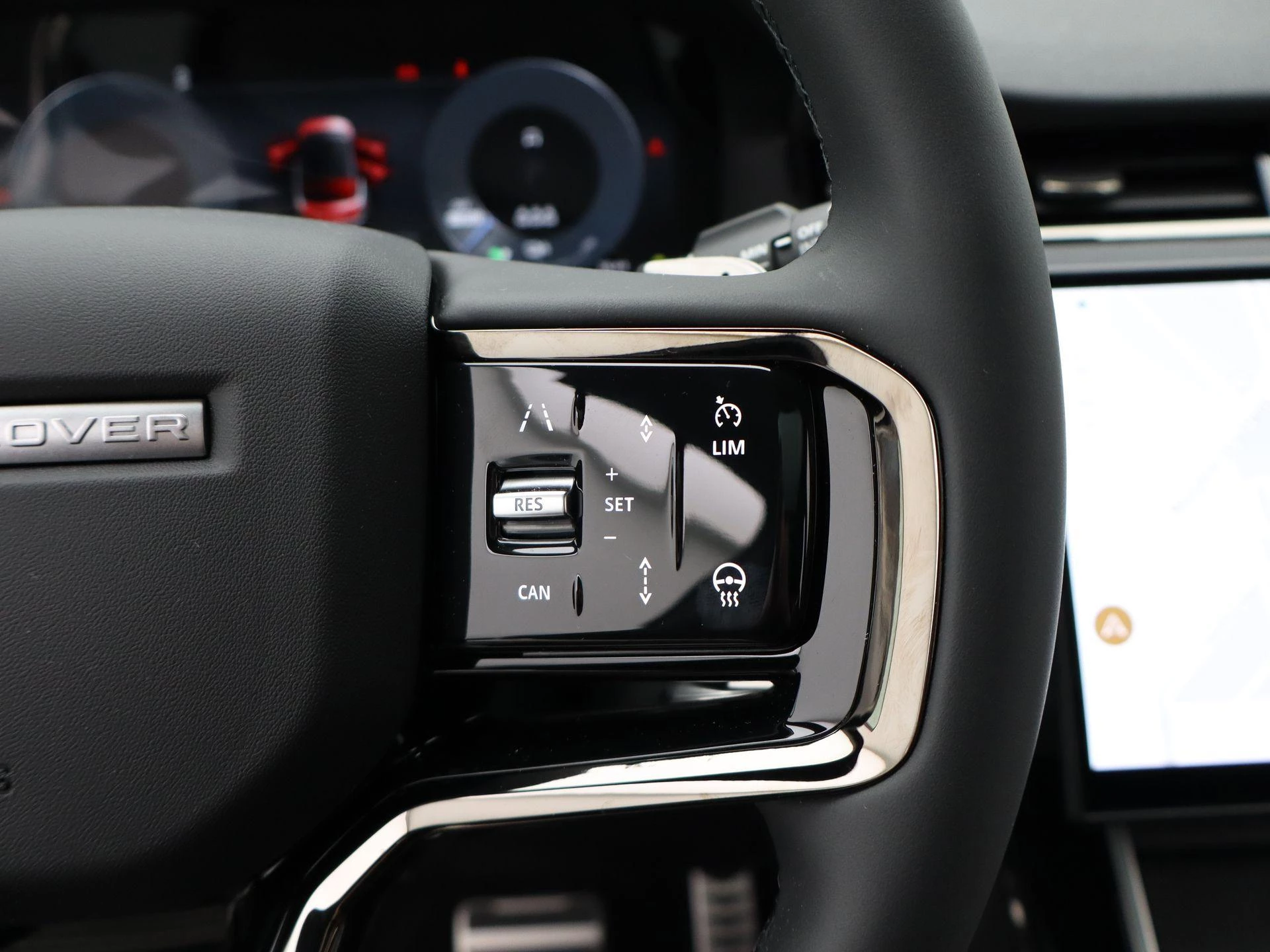 Land Rover-Range Rover Evoque-image-19