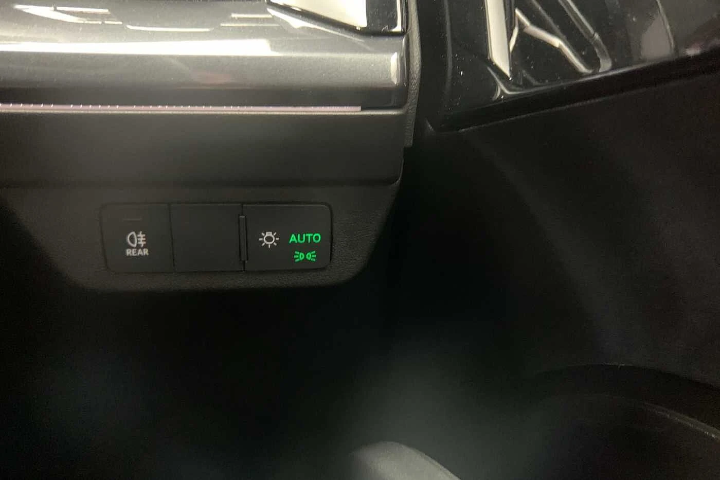Audi-Q4 e-tron-image-26