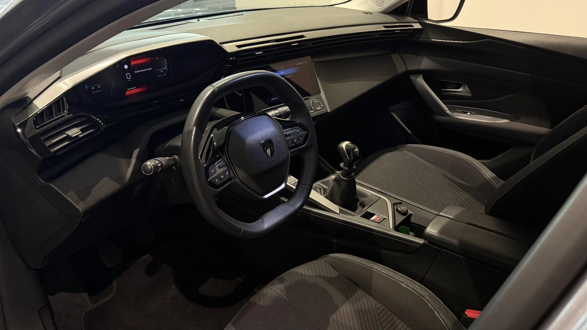 Peugeot-308-image-2