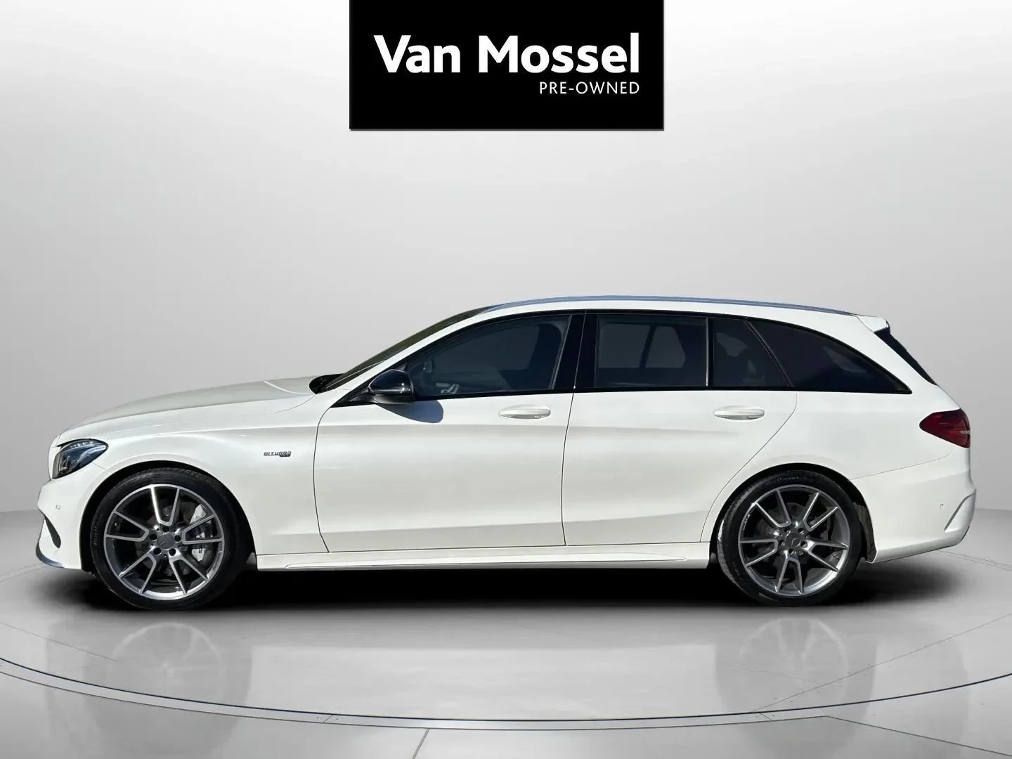 Mercedes-Benz-C-Klasse-image-7