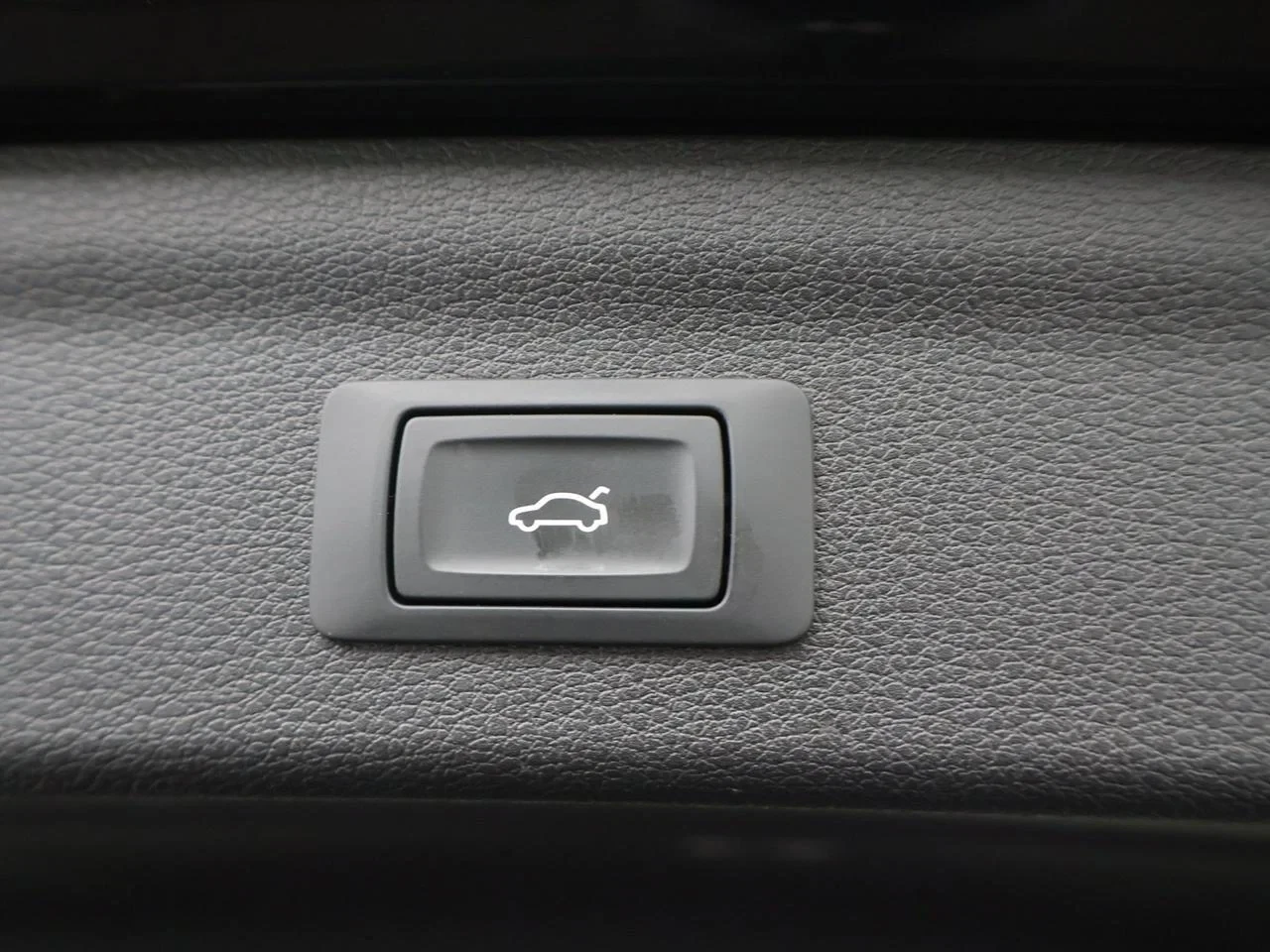 Audi-Q3-image-24