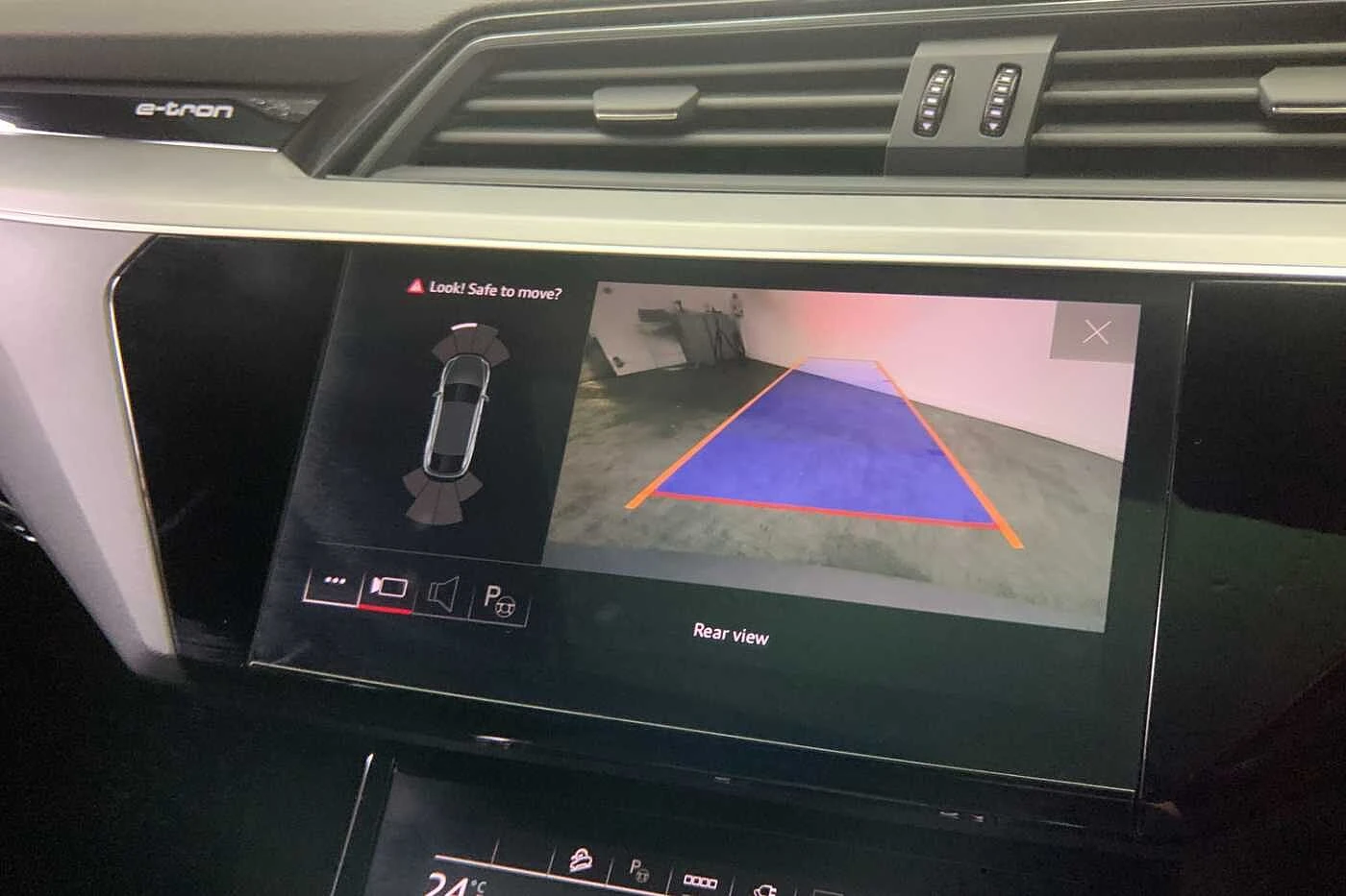 Audi-e-tron-image-19