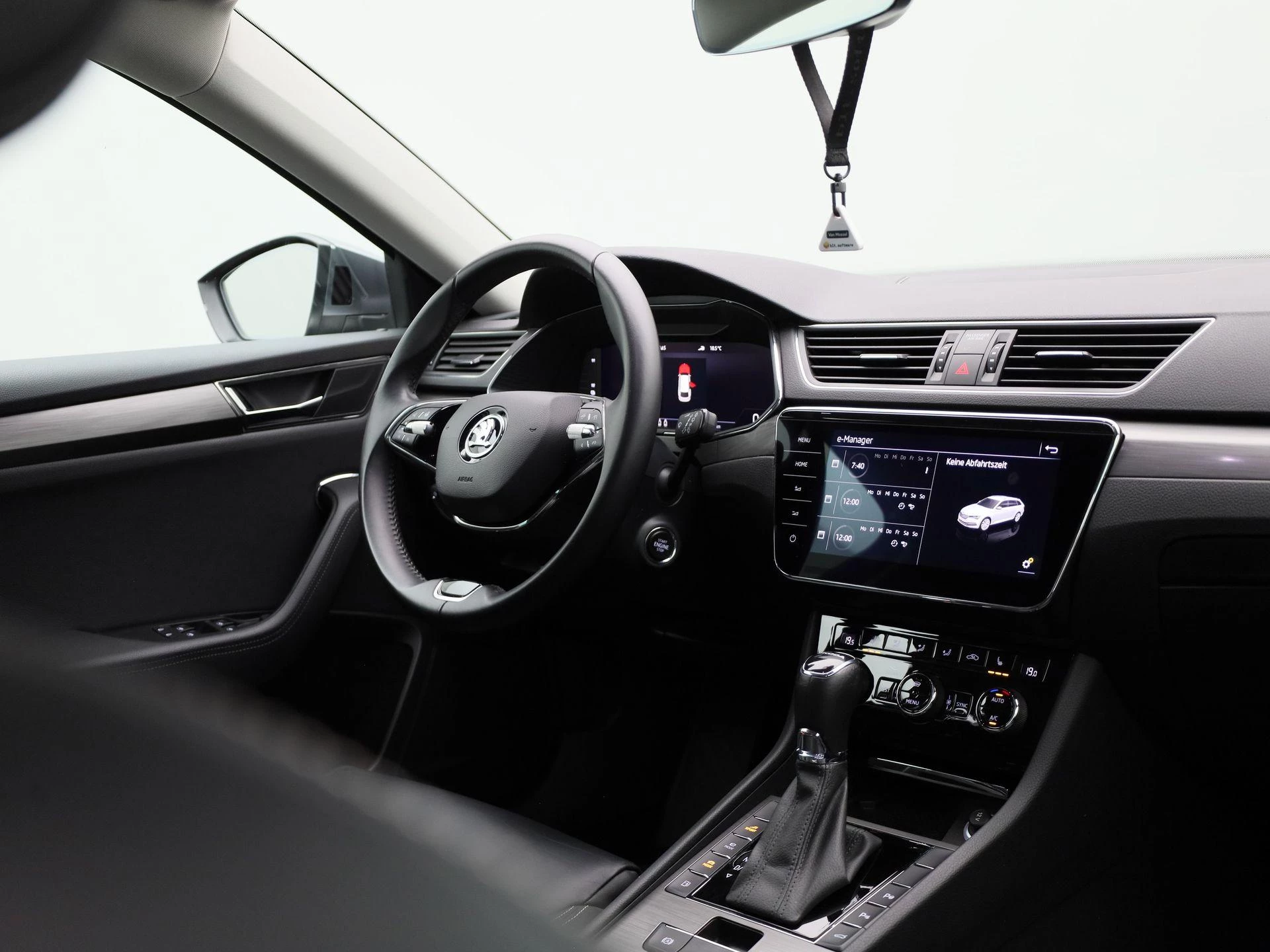 Škoda Superb Combi 1.4 TSI iV 160kW DSG6 Clever+