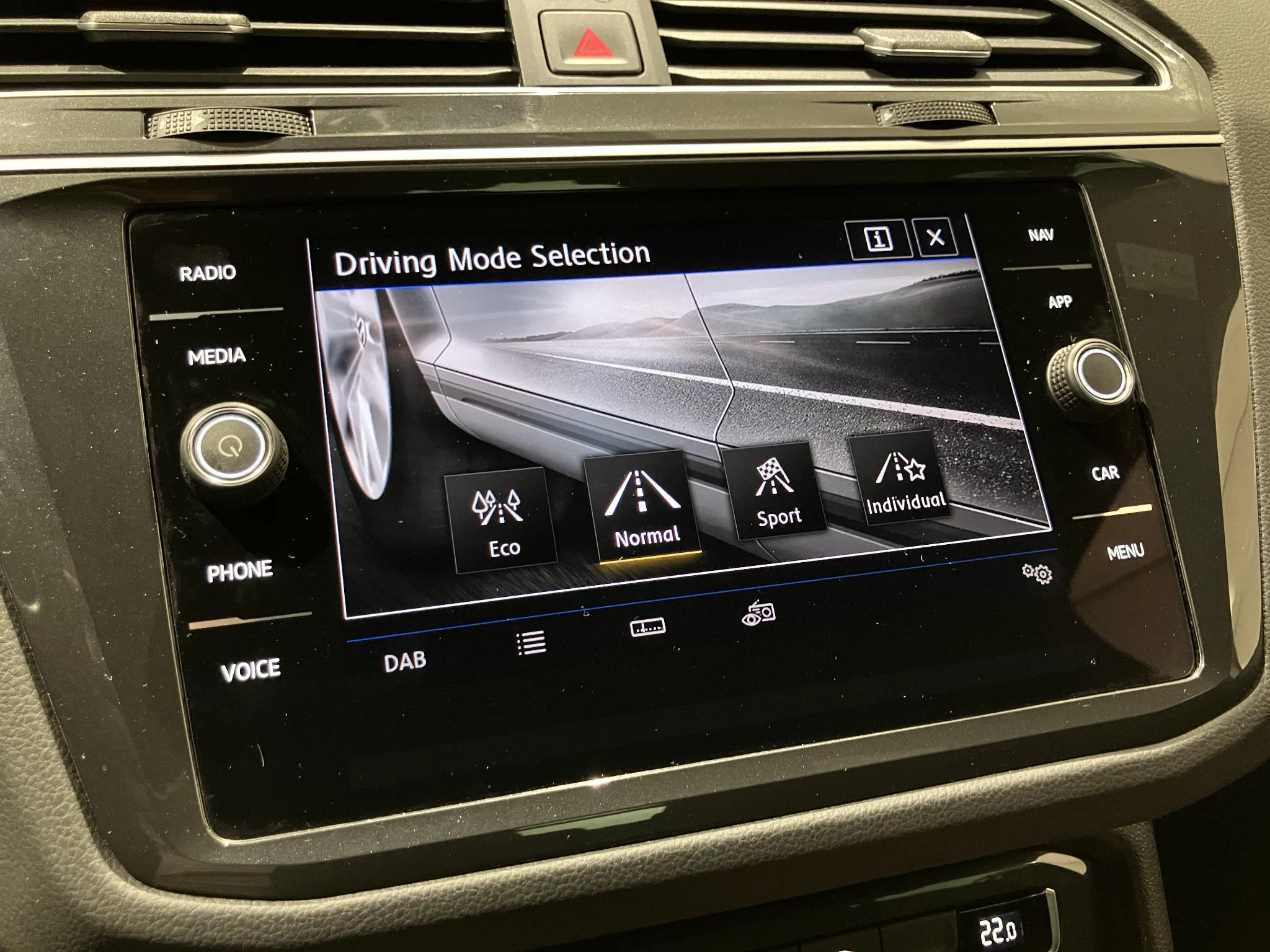 Volkswagen-Tiguan-image-29