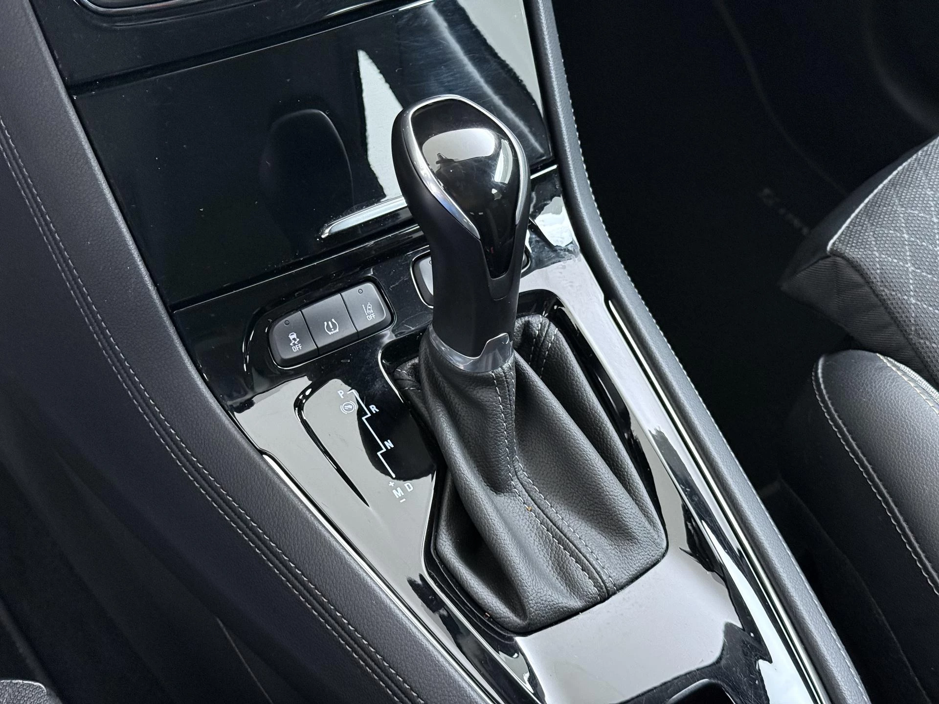 Opel-Grandland X-image-25