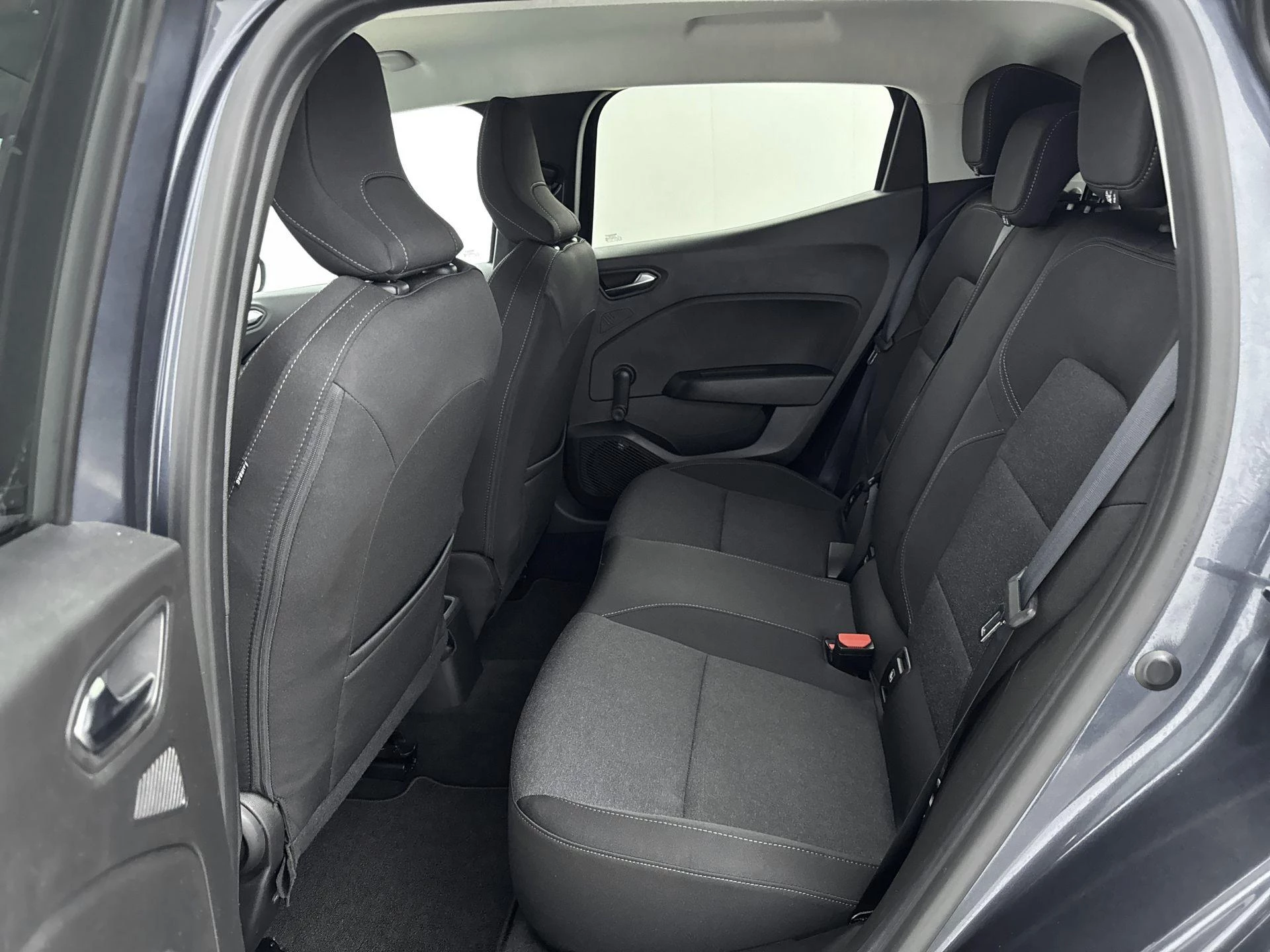 Renault-Clio-image-24
