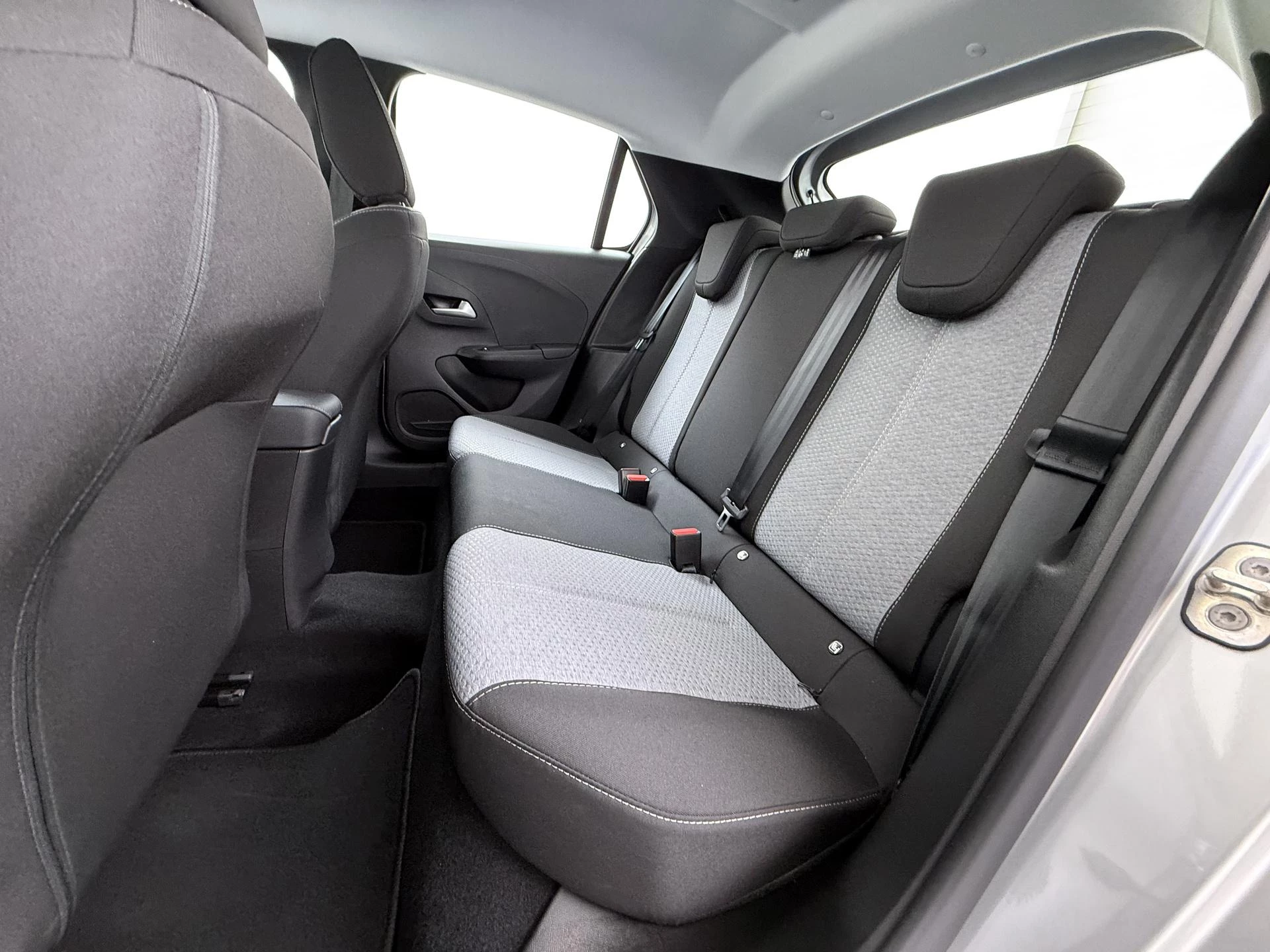 Opel-Corsa-image-9