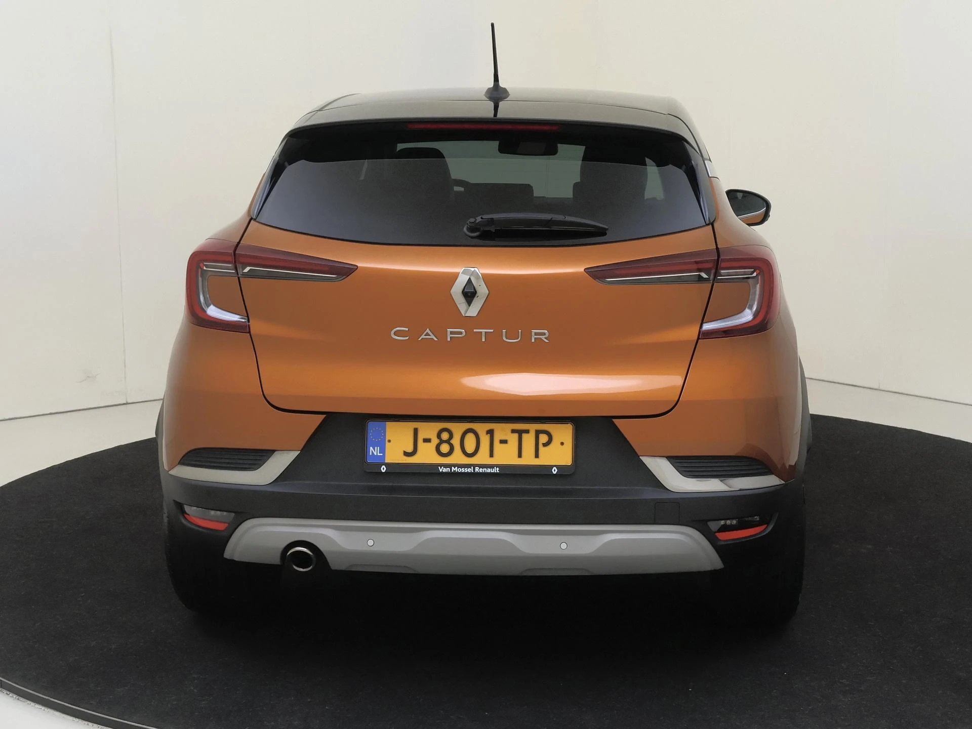 Renault-Captur-image-6