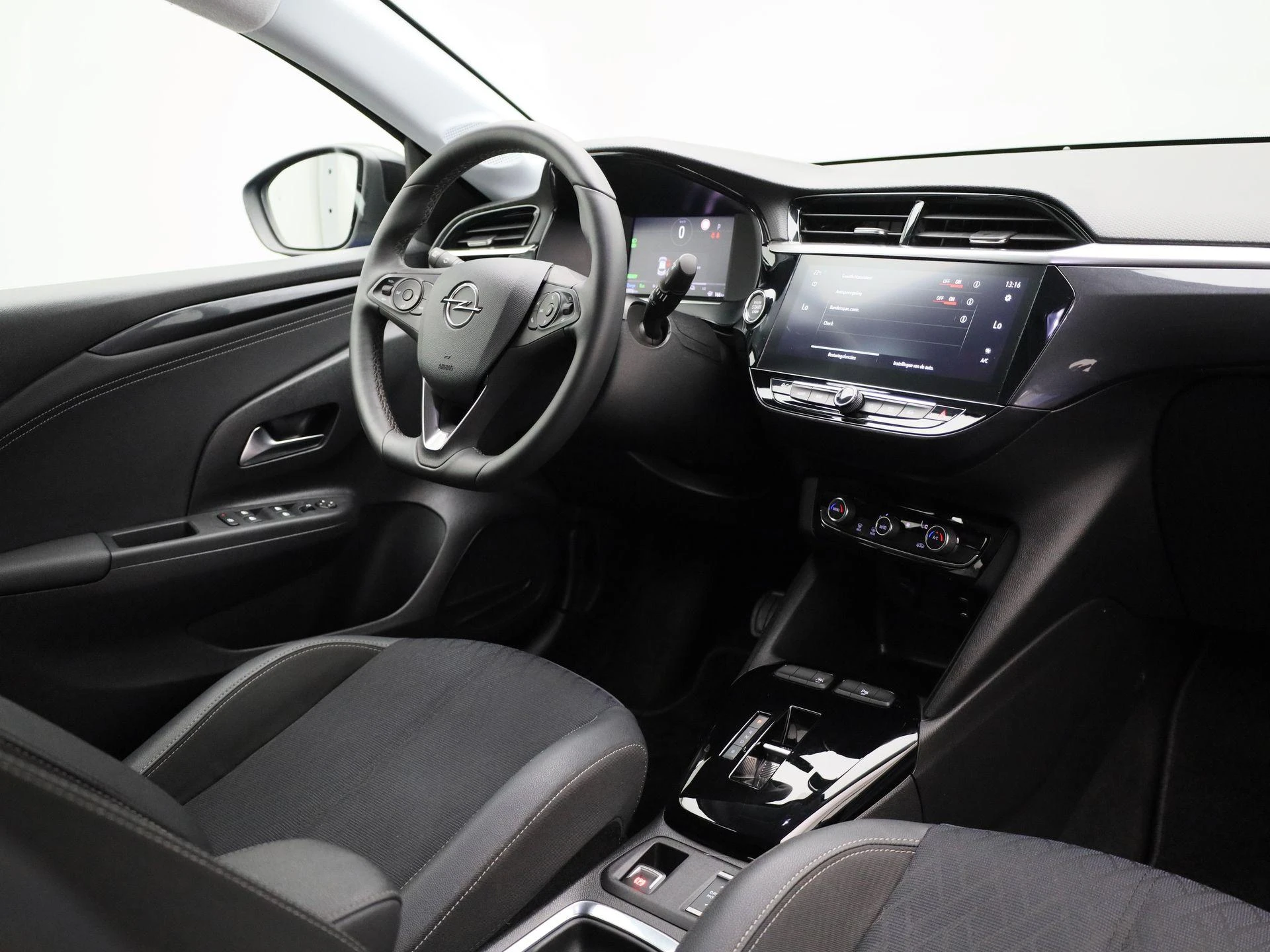 Opel-Corsa-e-image-38