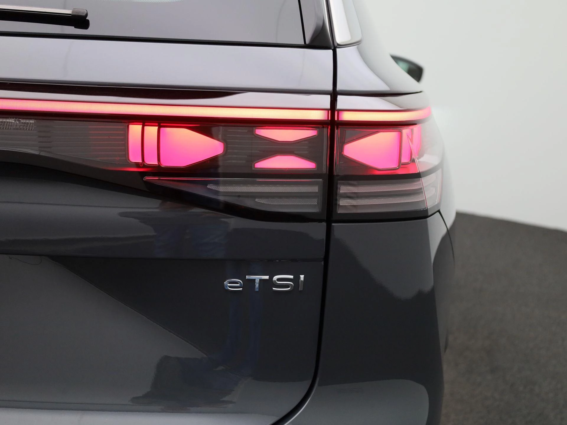 Volkswagen-Tayron-image-44