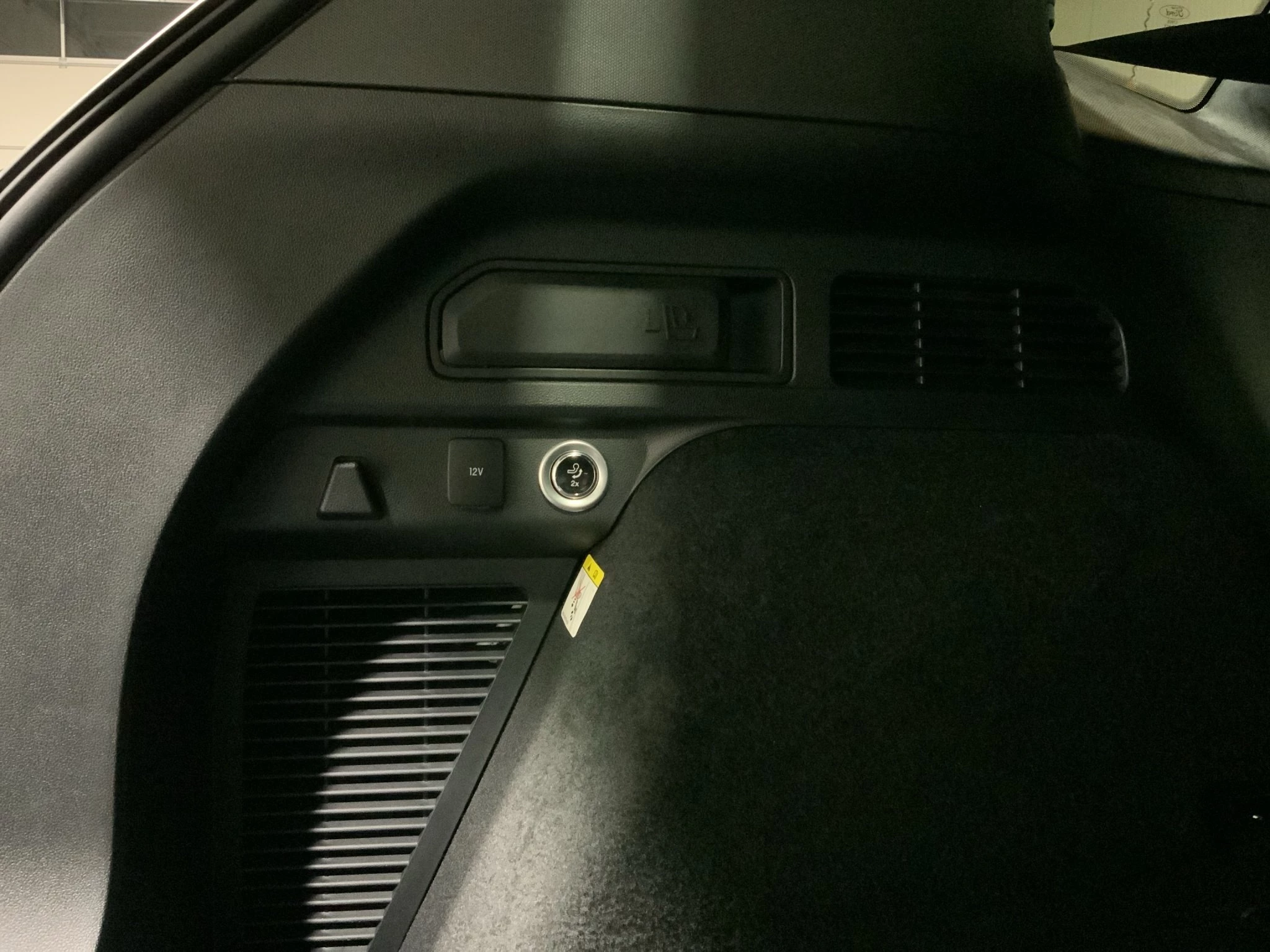 Ford Kuga ST-Line X Aut.*PANO*AHK*360GRAD*LED-MATRIX*NAVI*GRA*WINTER-PKT.