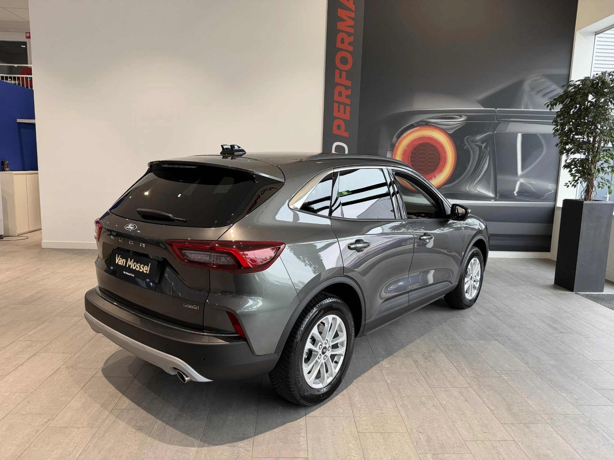 Ford-Kuga-image-4