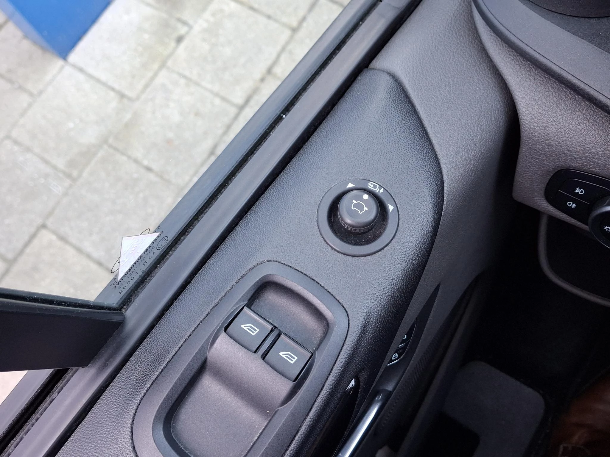 Ford-Transit Custom-image-20