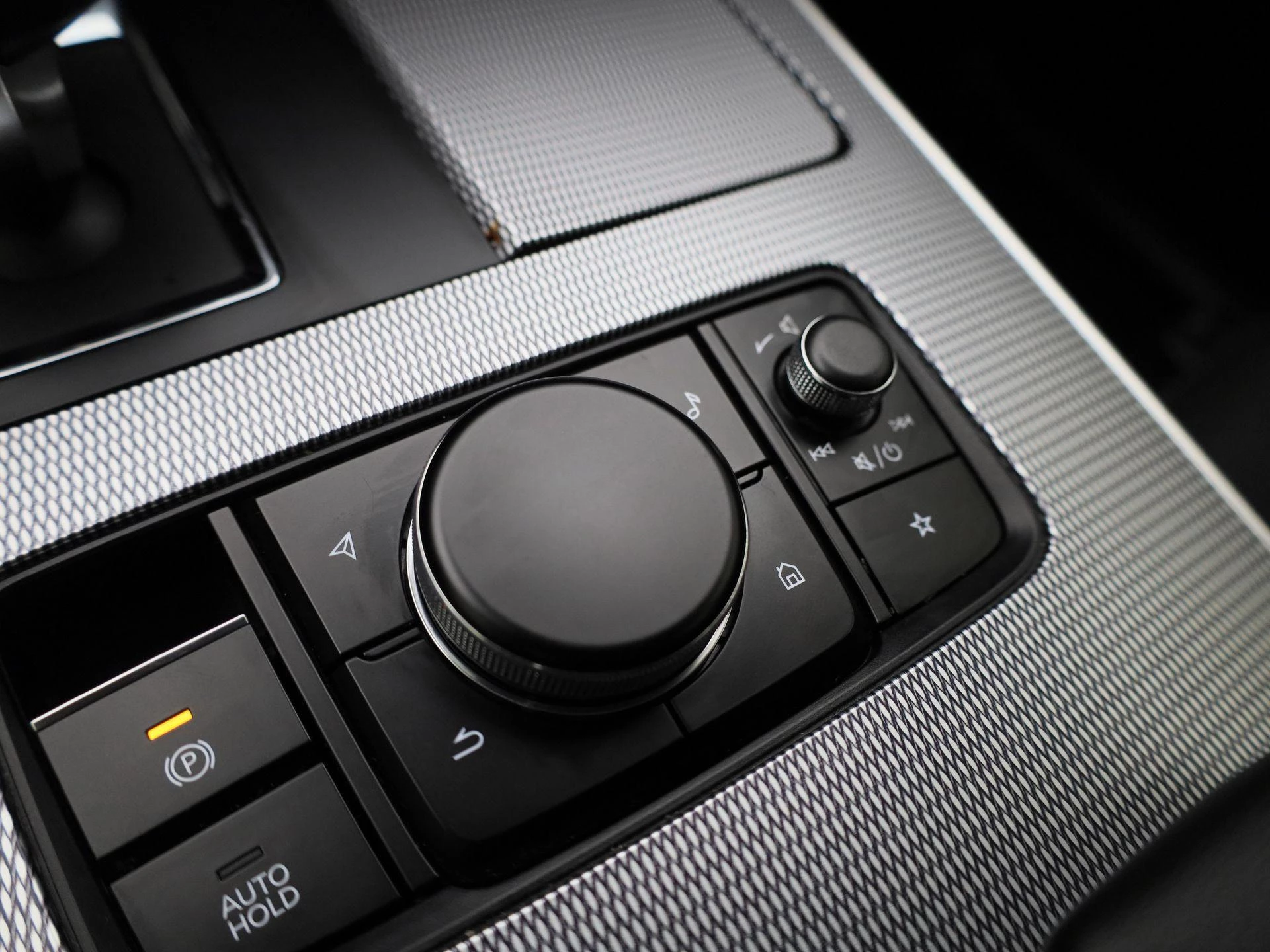 Mazda-CX-60-image-25