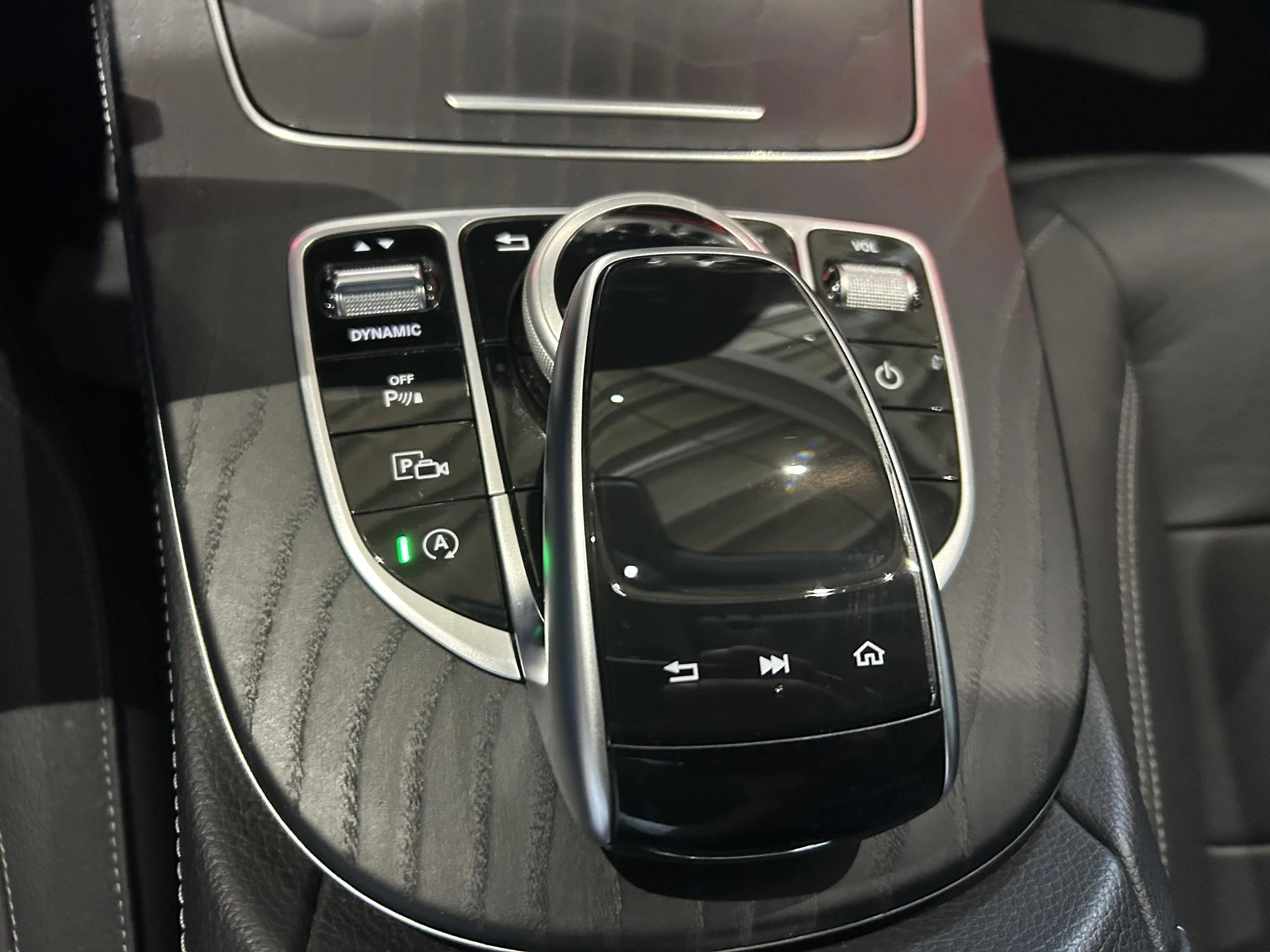 Mercedes-Benz-Classe E-image-16
