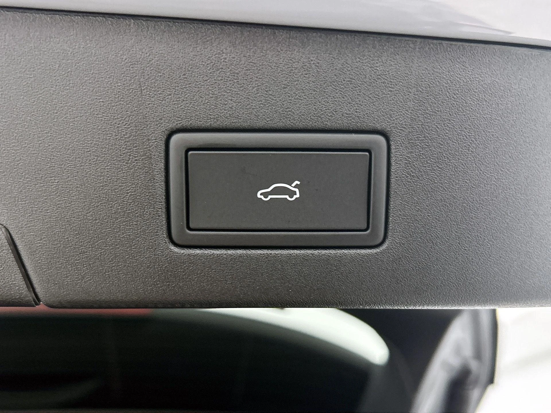 Volkswagen-ID.4-image-28
